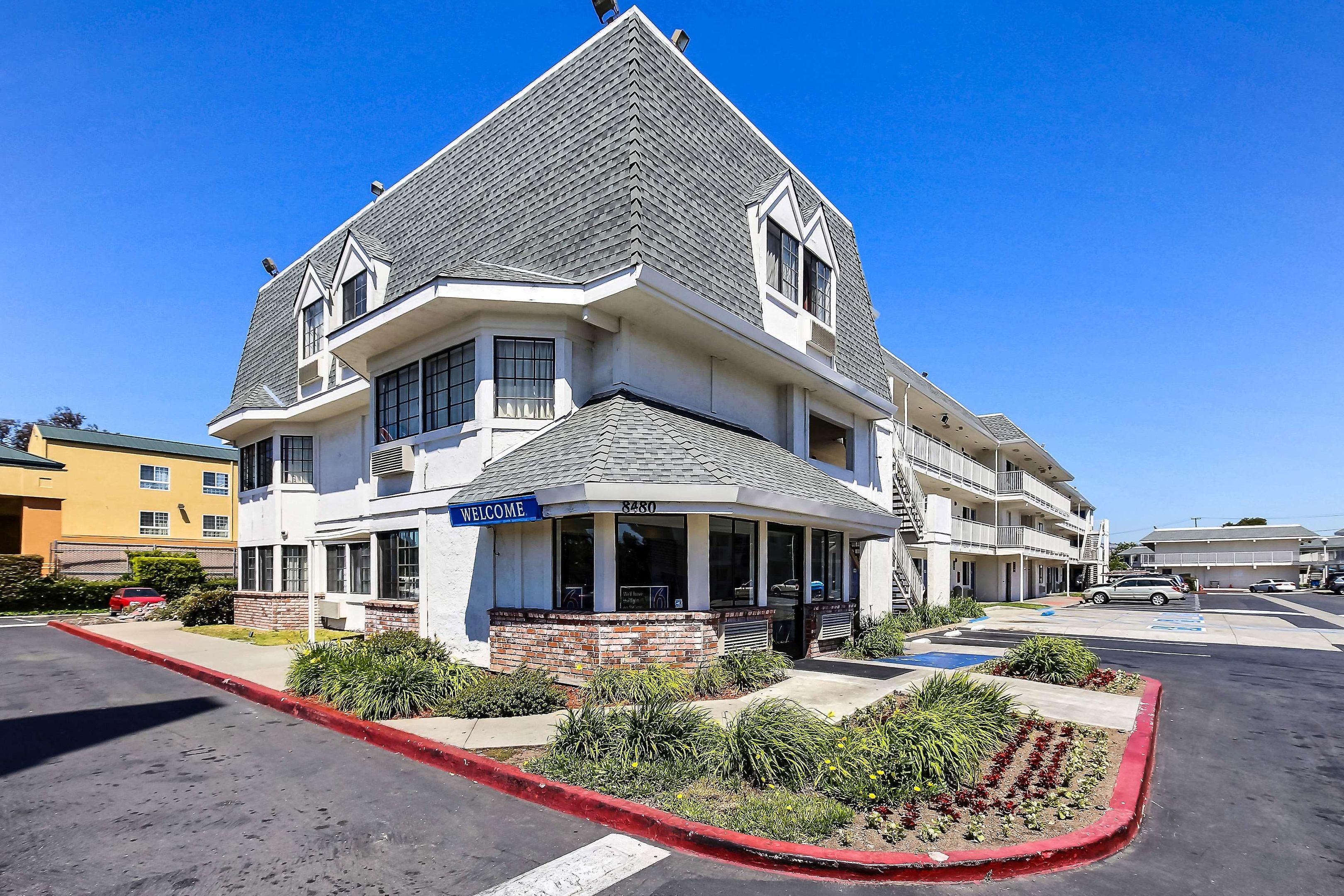 Motel 6 Oakland Airport — photo 4