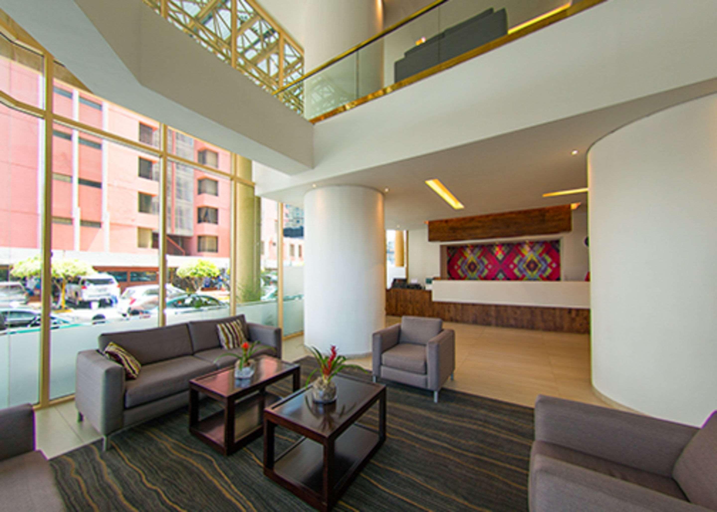 Clarion Suites — photo 5