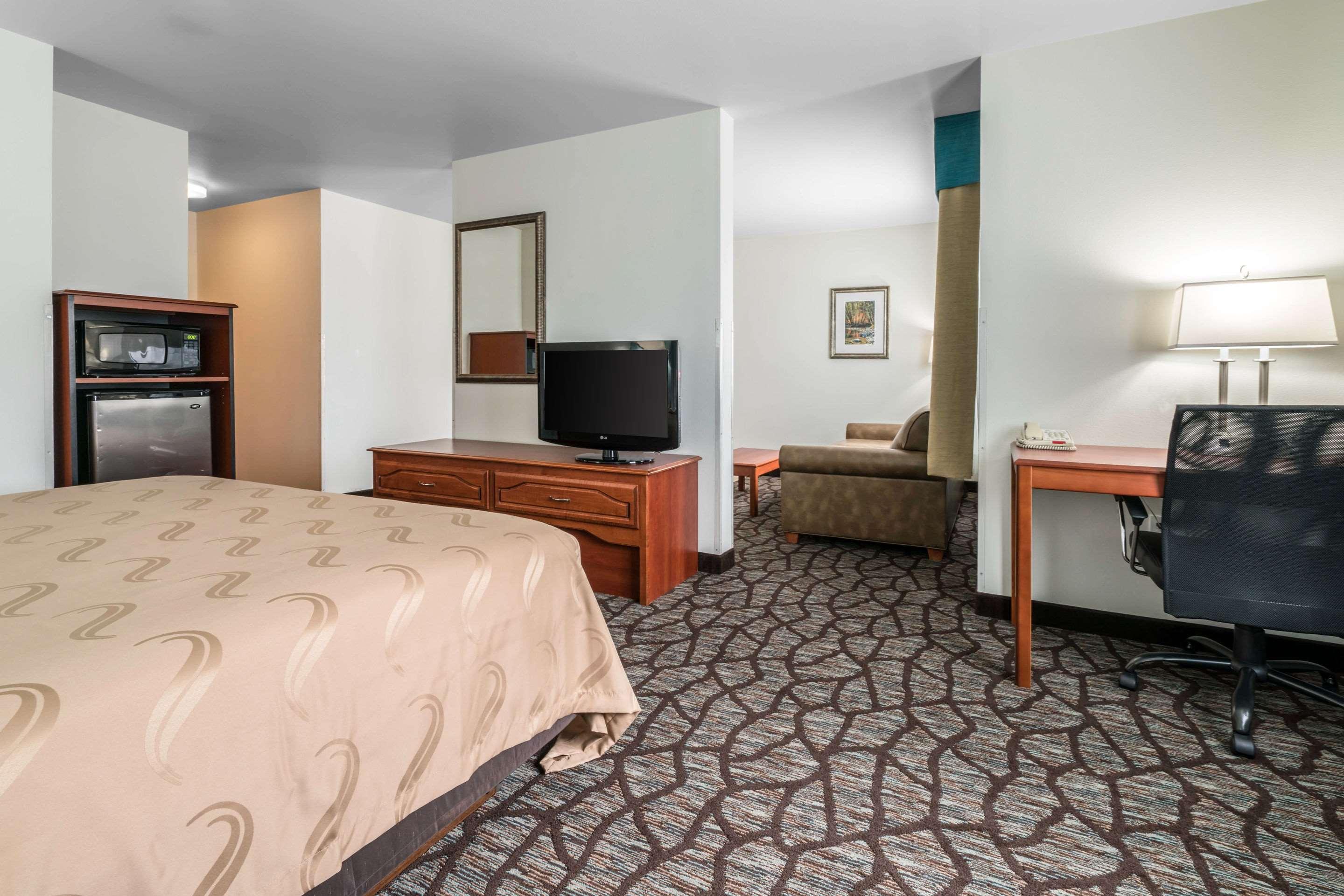 Quality Inn & Suites at Olympic National Park — photo 4
