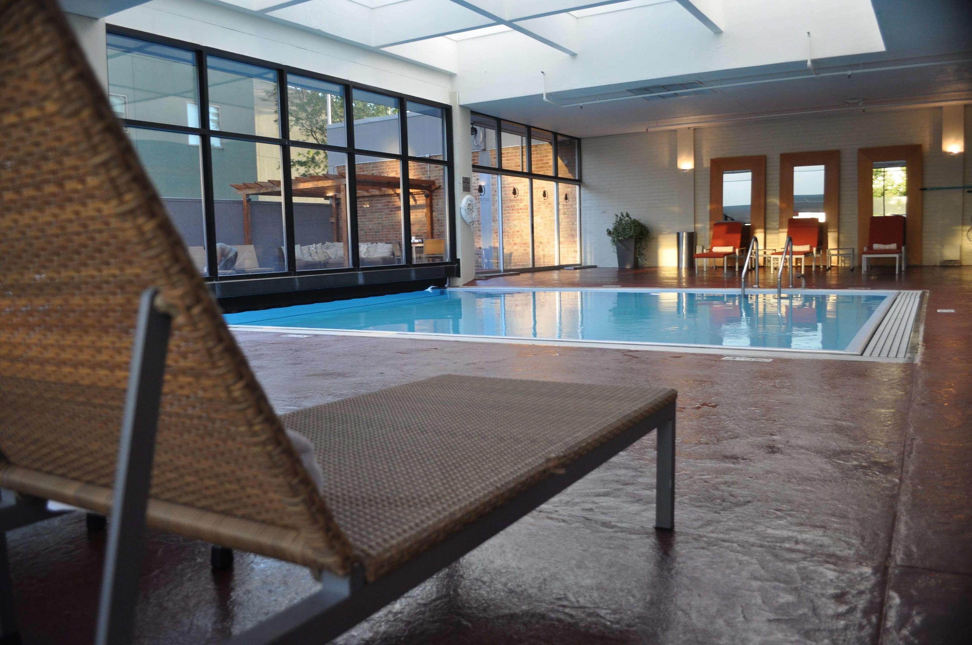 DoubleTree by Hilton Hotel Chicago North Shore Conference Centre — photo 4