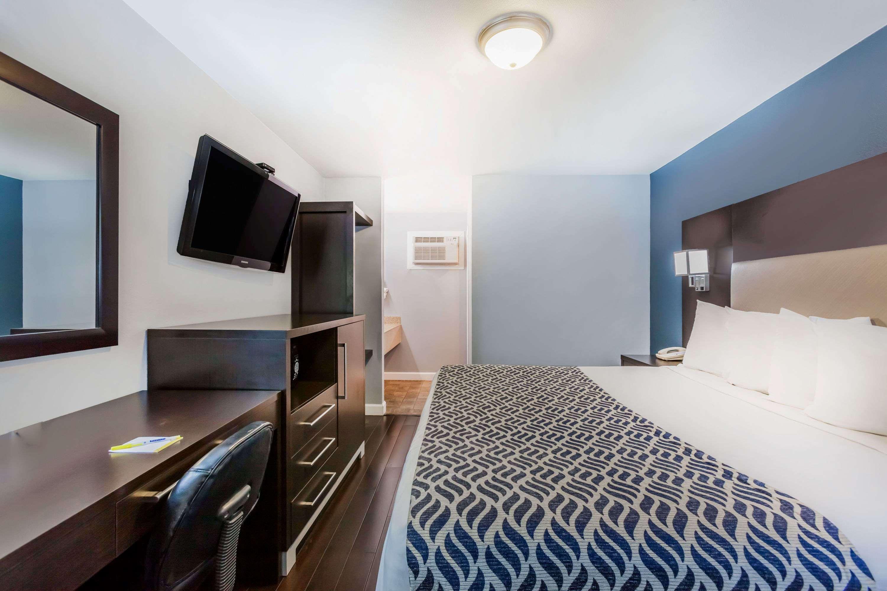 Days Inn Austin/University/Downtown — photo 5