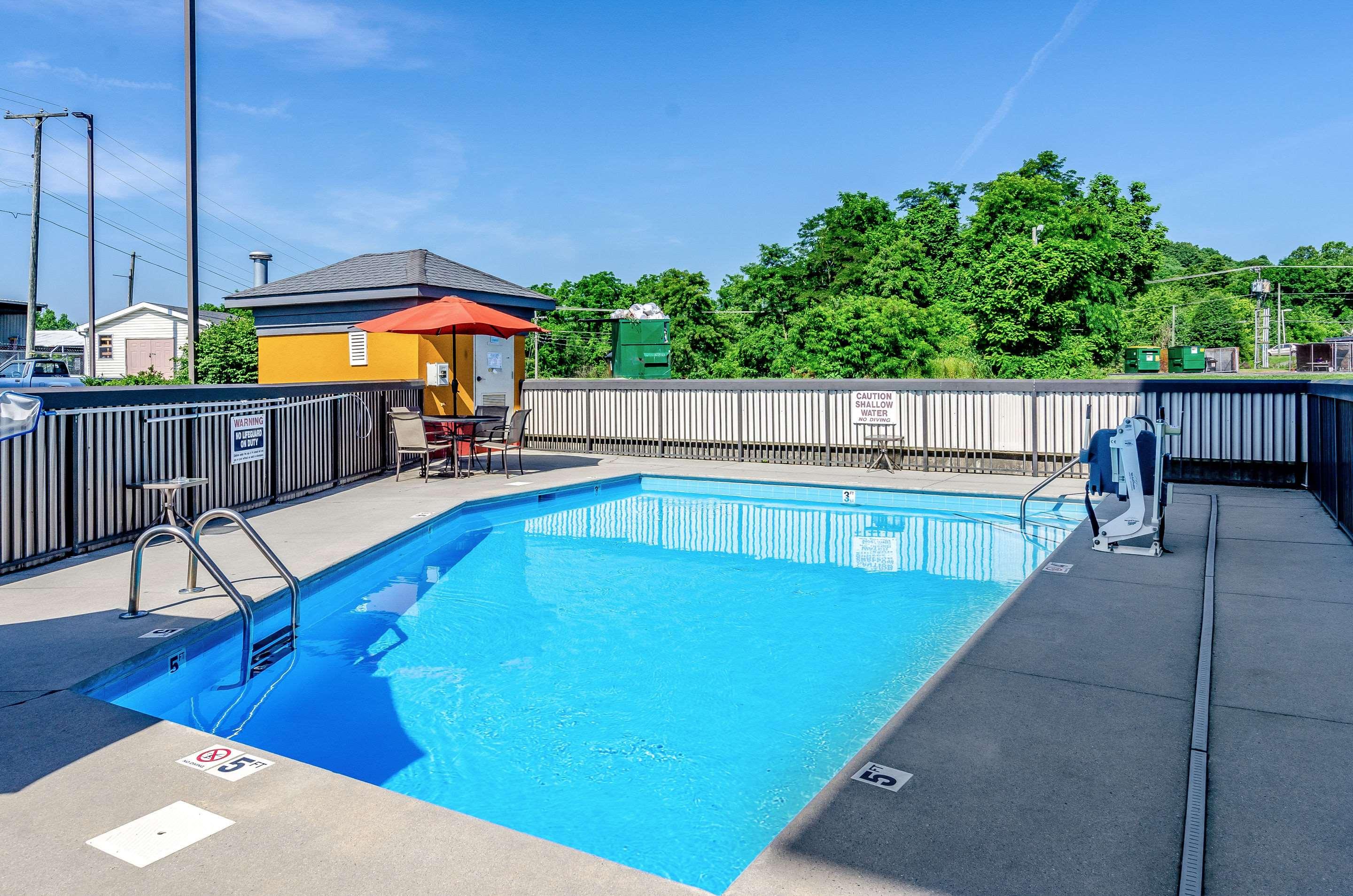 Quality Inn & Suites — photo 4