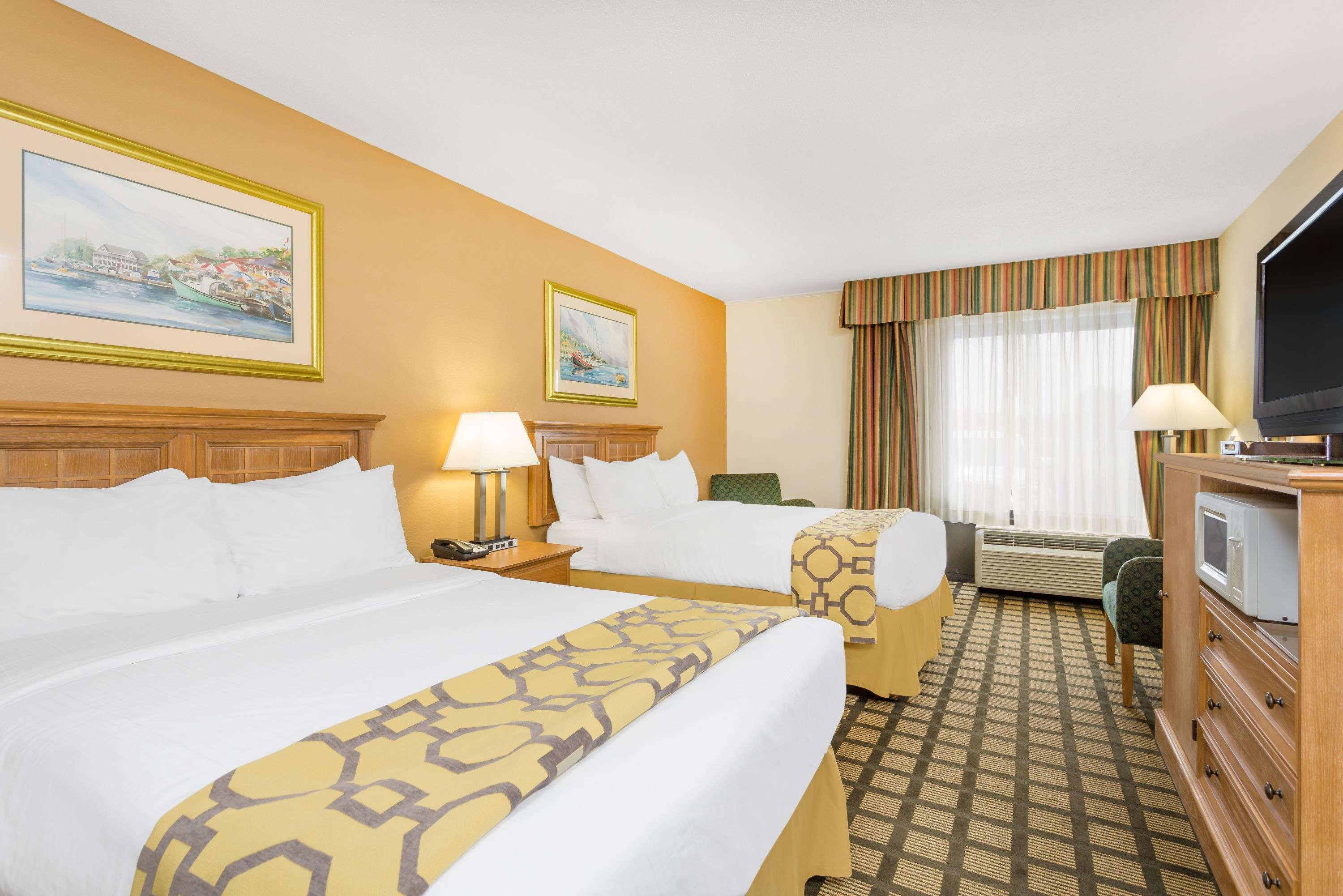Baymont by Wyndham Kitty Hawk Outer Banks — photo 5
