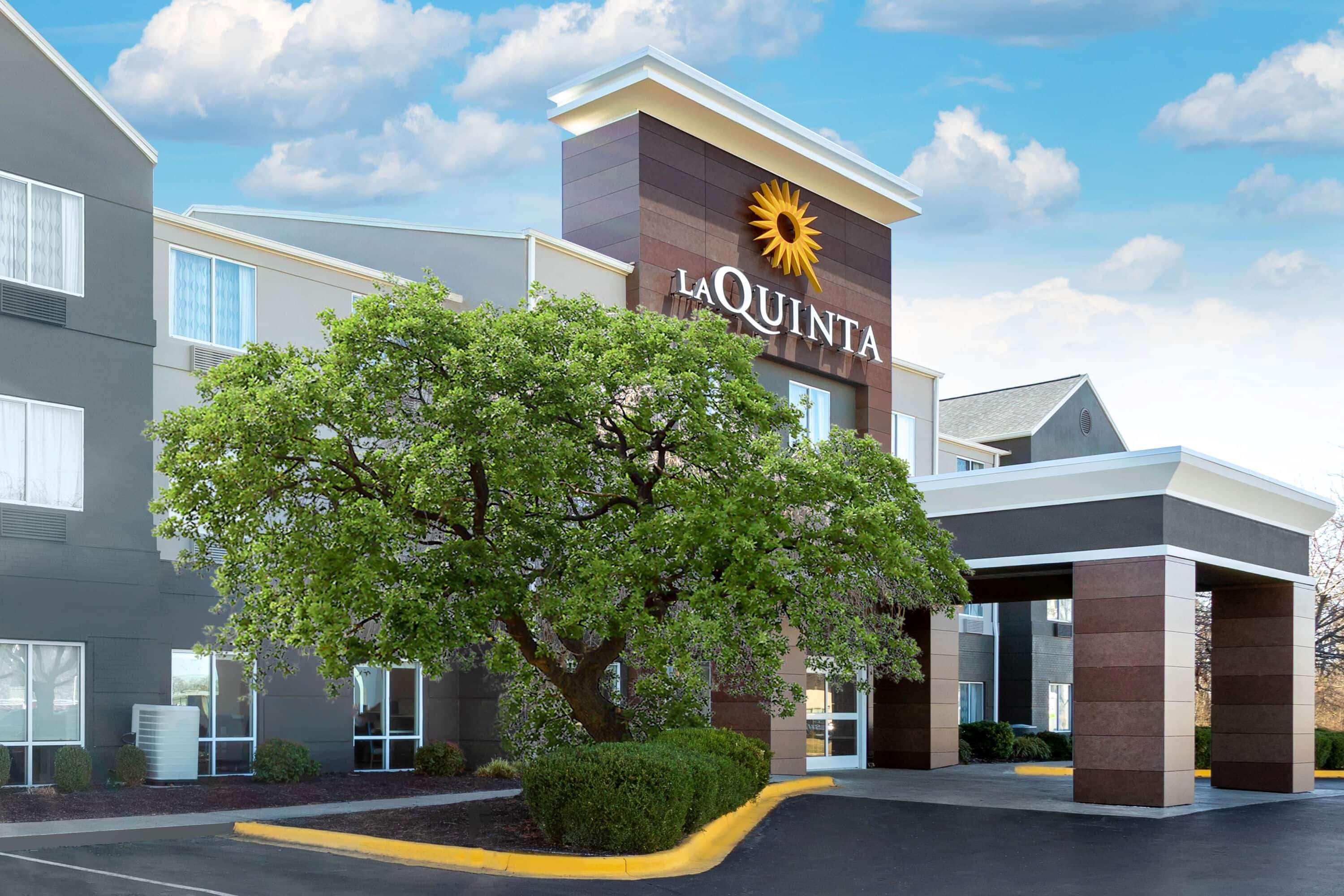 La Quinta Inn & Suites by Wyndham Hopkinsville — photo 3