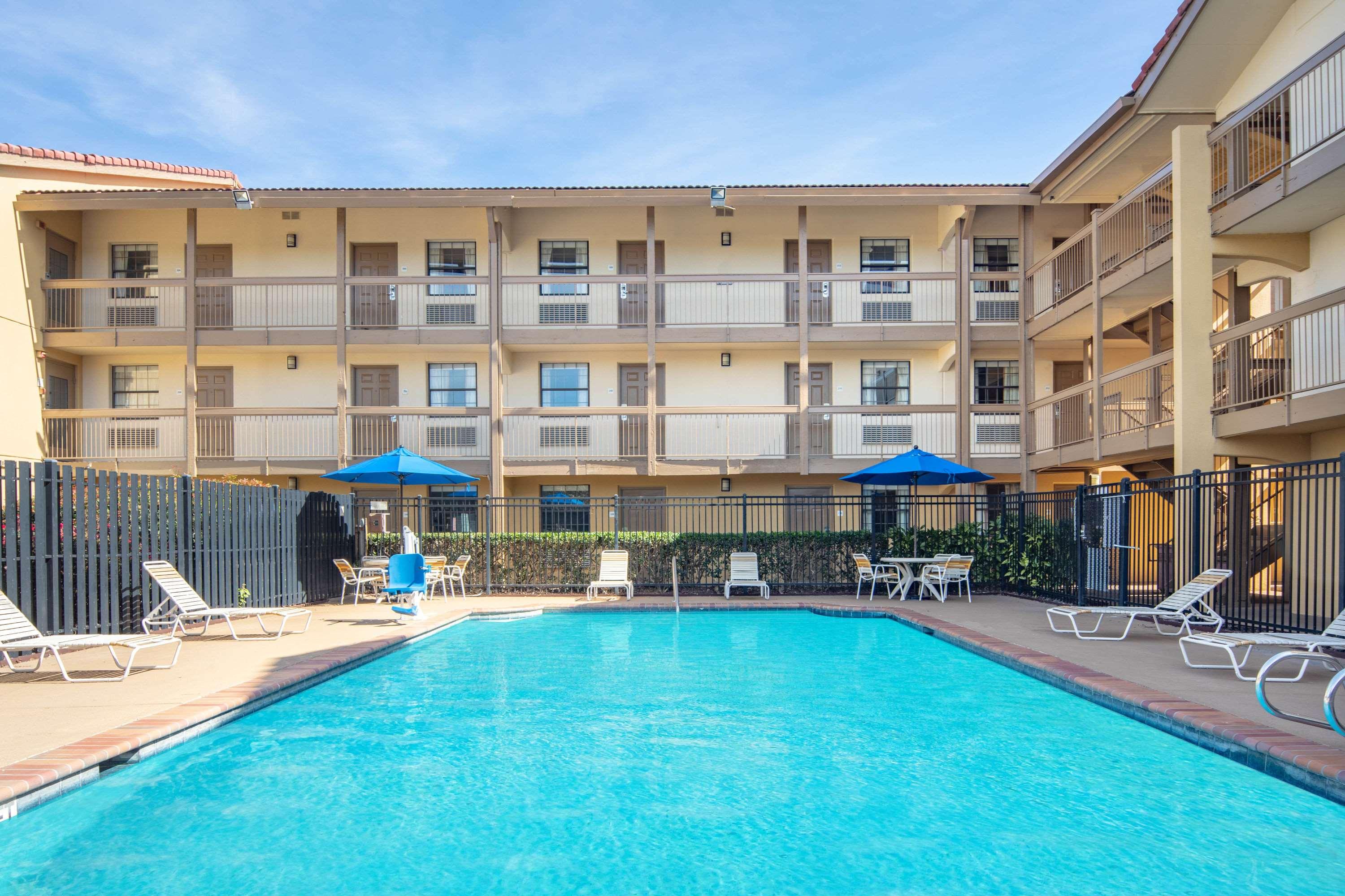 Baymont Inn & Suites Marietta/Atlanta North — photo 4