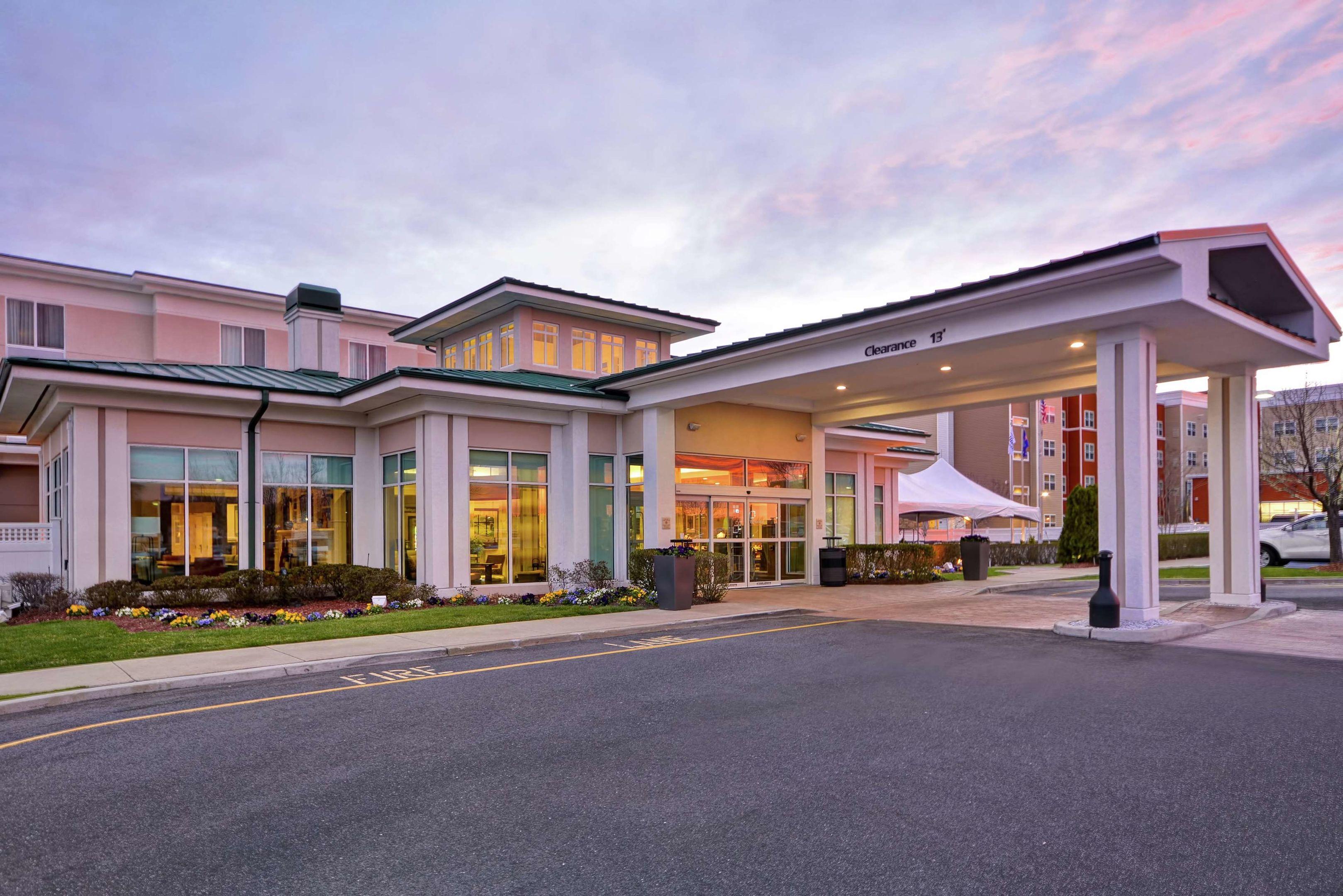 Hilton Garden Inn Riverhead — photo 3