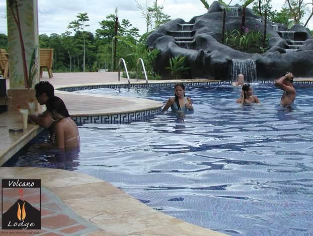 Volcano Lodge & Springs — photo 4