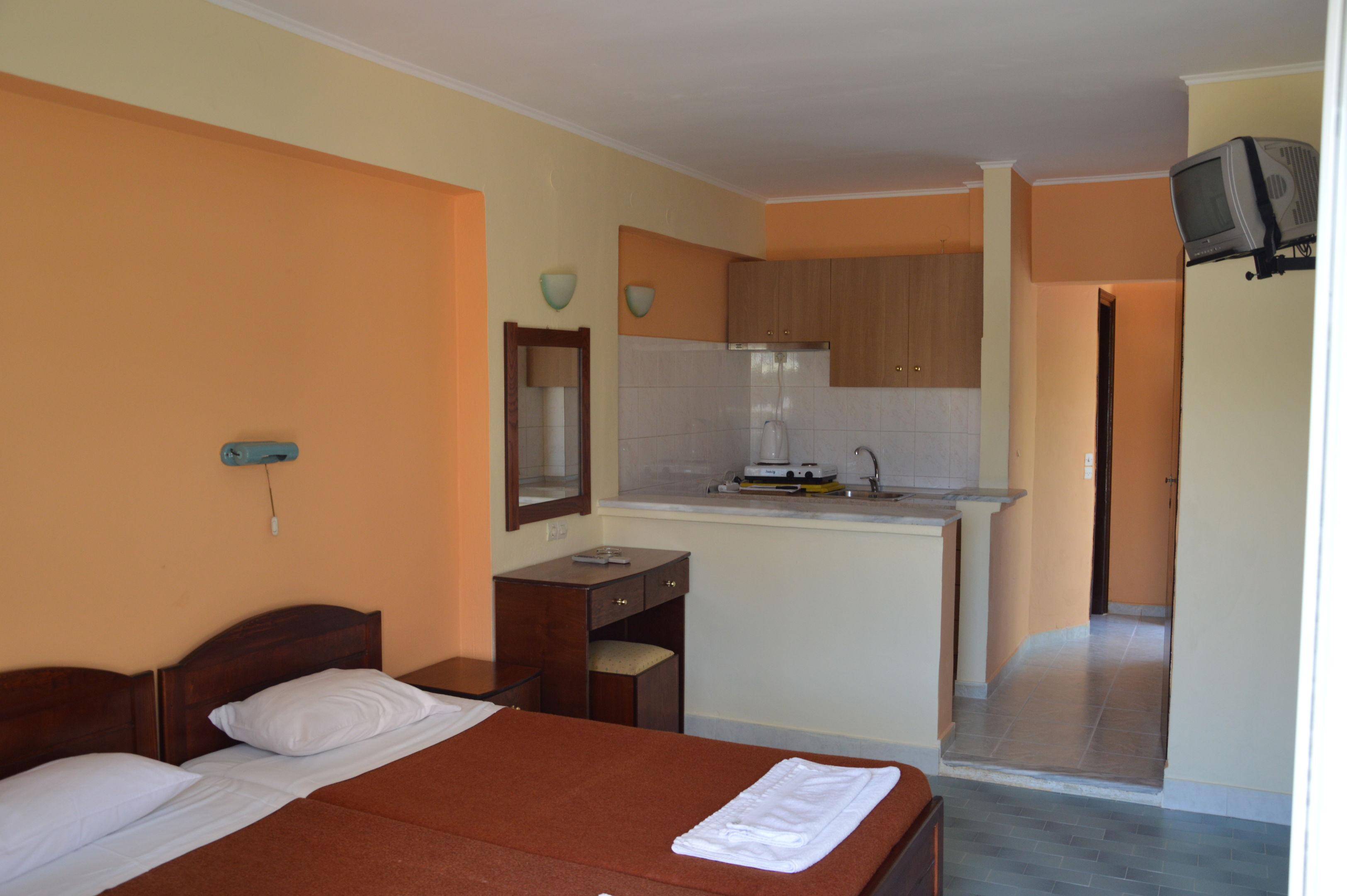 Aggelos Family Hotel — photo 5