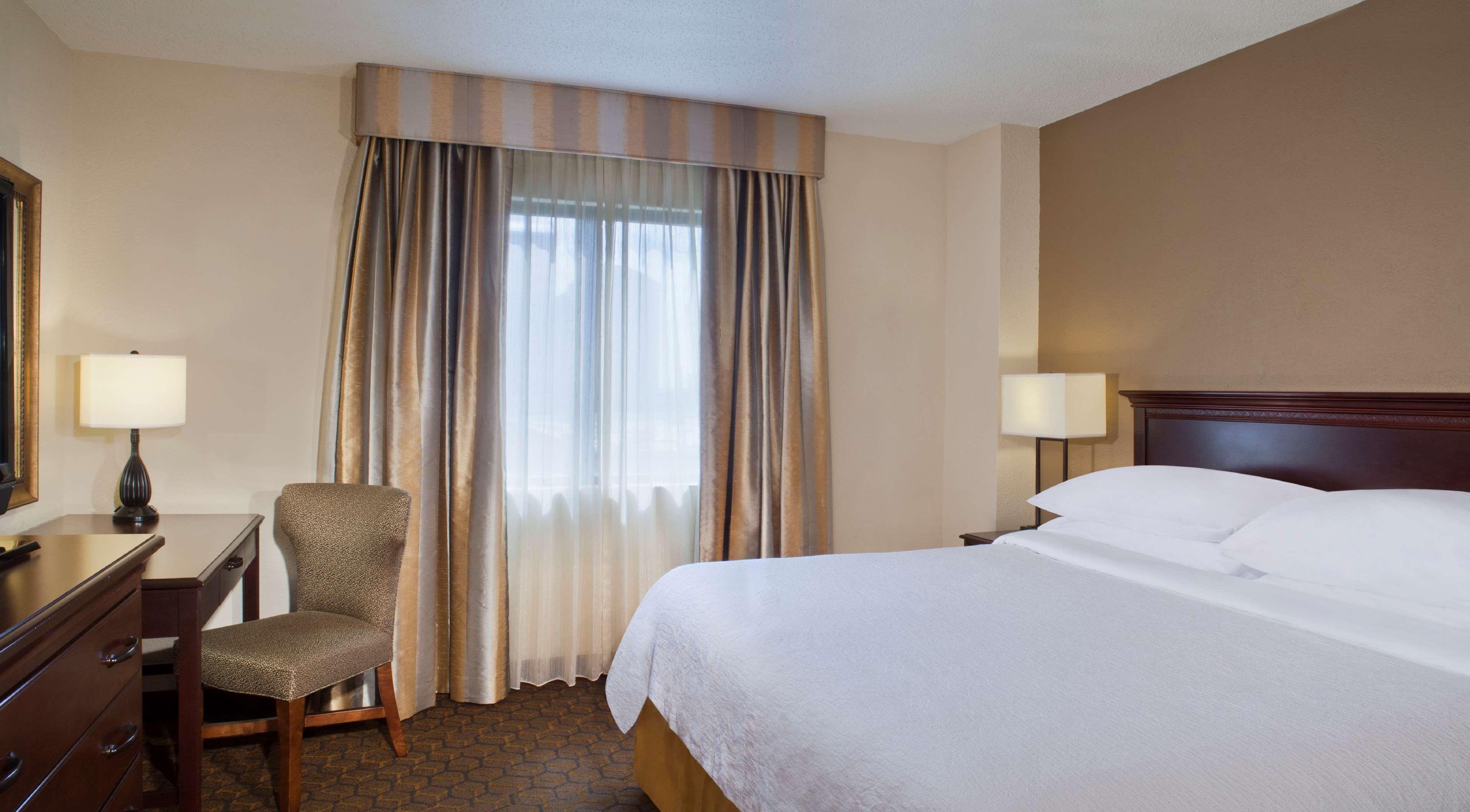 Embassy Suites Dallas Near The Galleria — photo 4