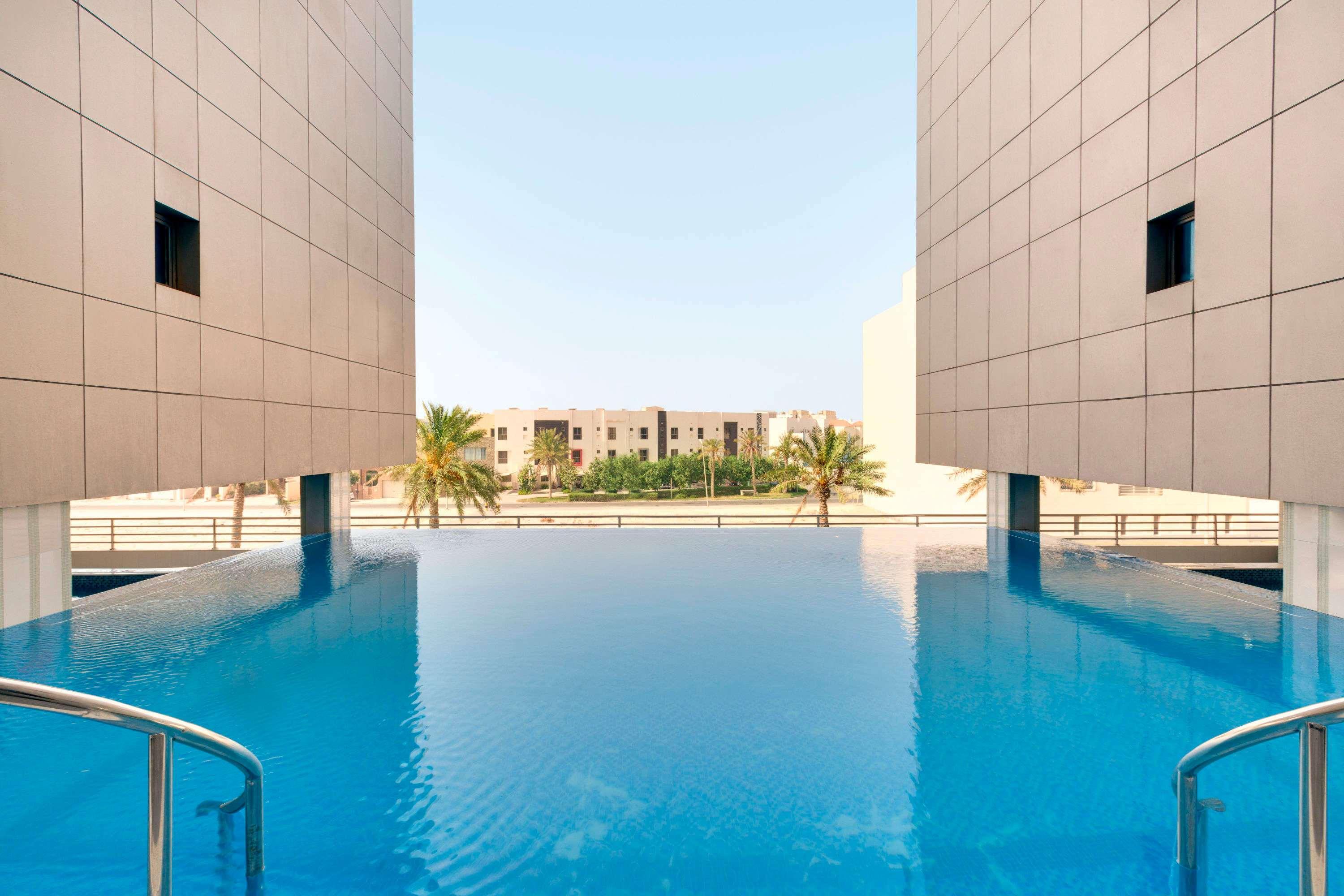 Ramada Hotel and Suites Amwaj Islands Manama — photo 3