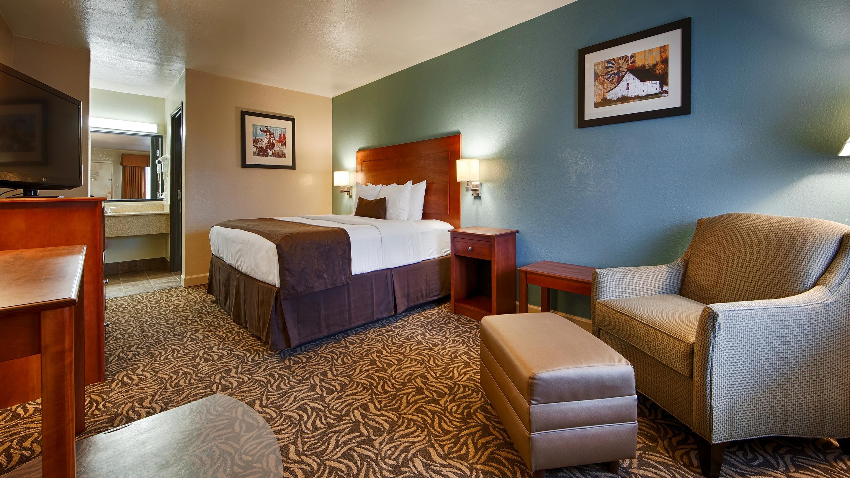 Best Western Regency Inn & Suites — photo 4