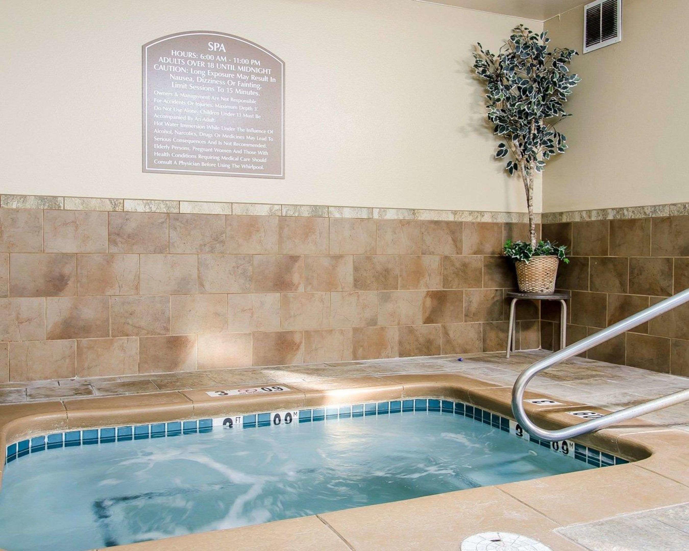 Quality Inn & Suites — photo 5