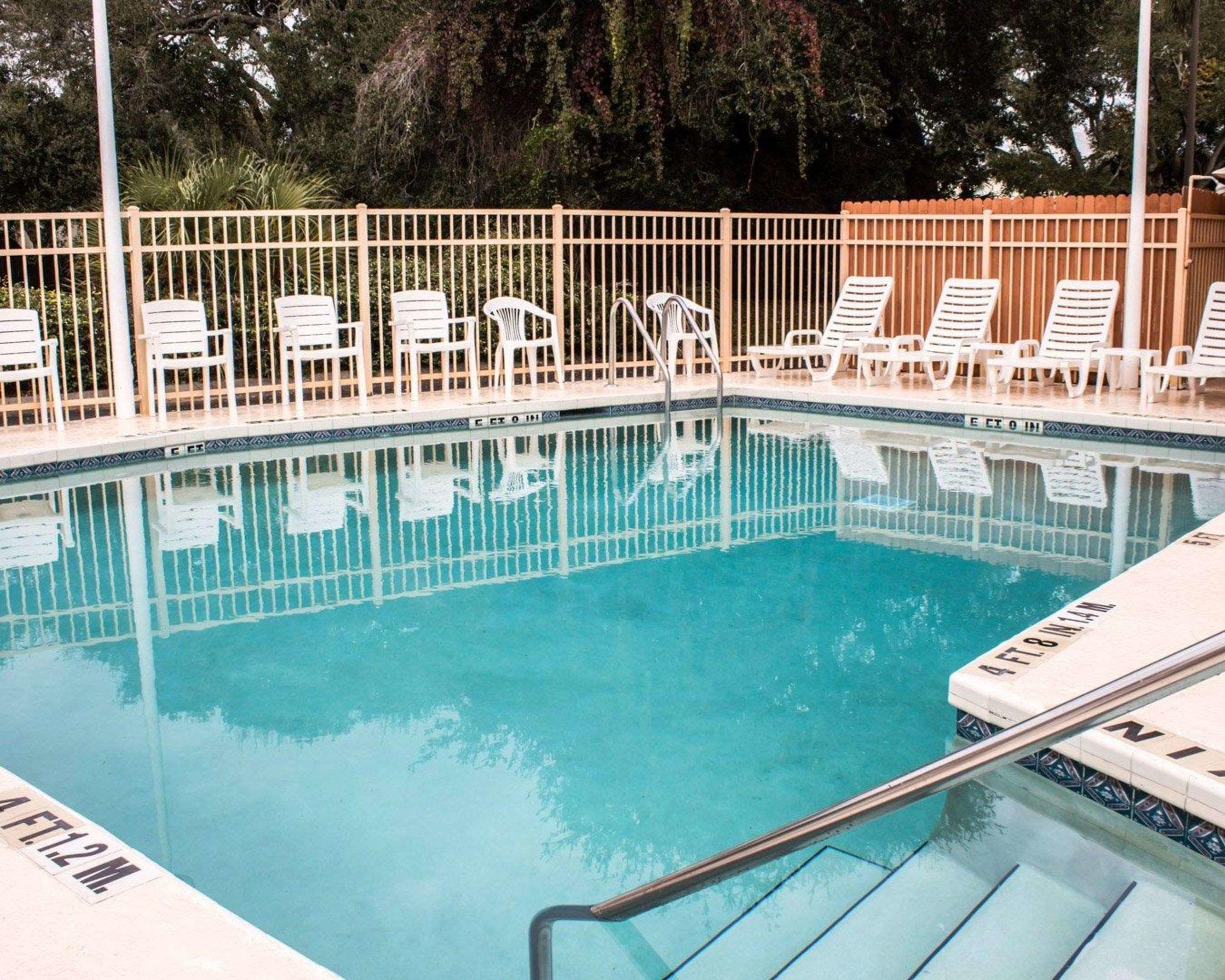 Quality Inn & Suites — photo 4