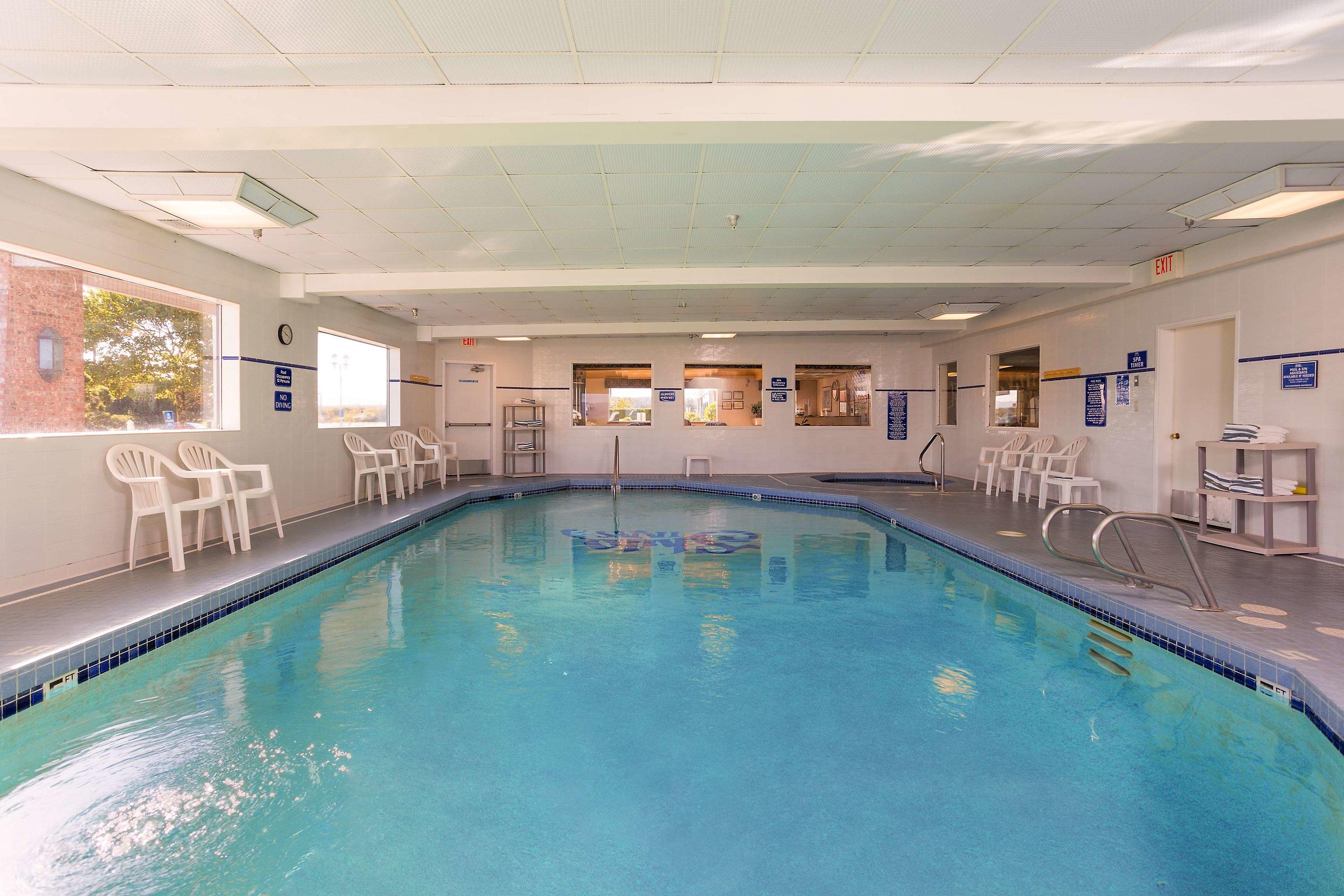 Shilo Inns Warrenton — photo 4