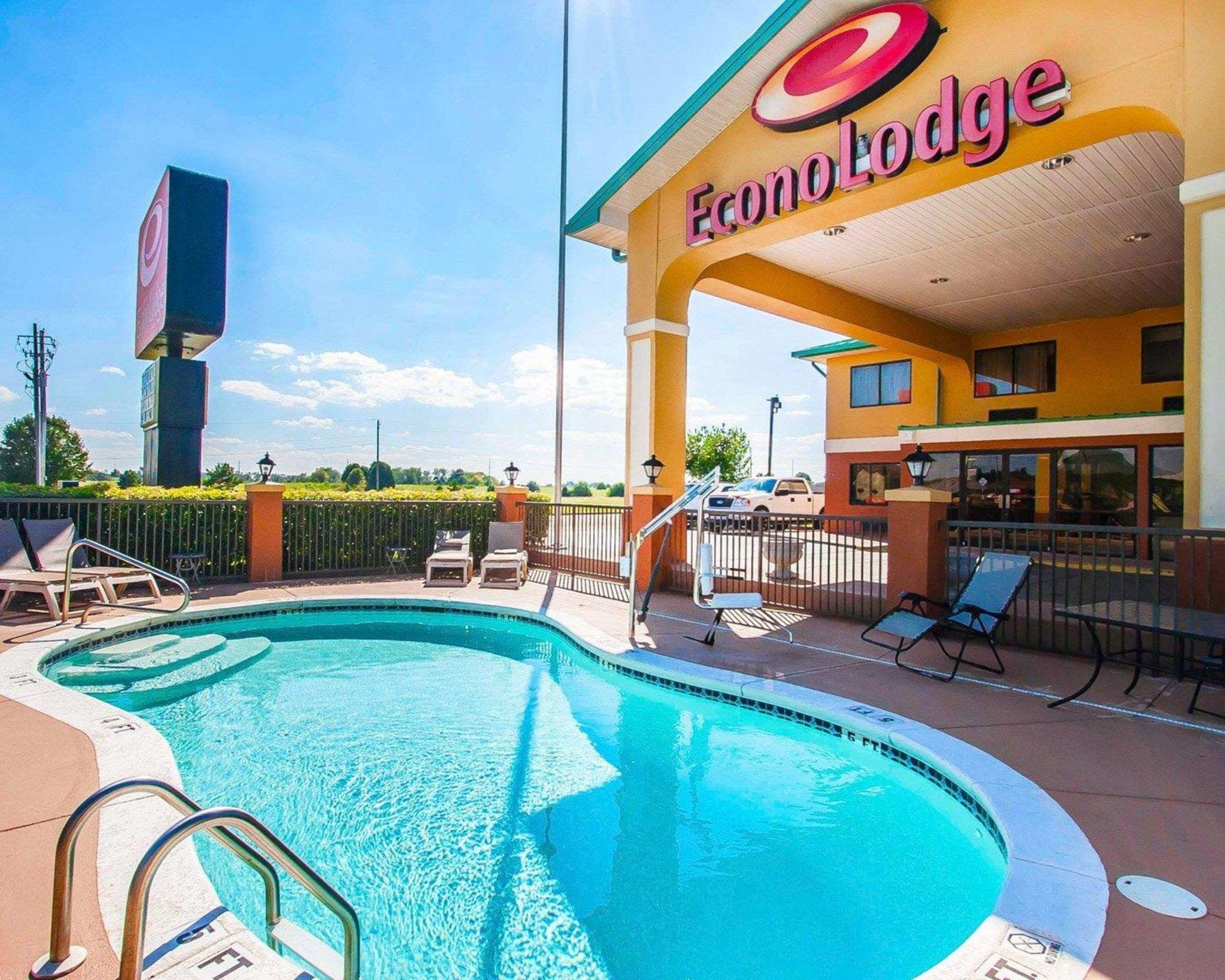 Econo Lodge Prattville — photo 5