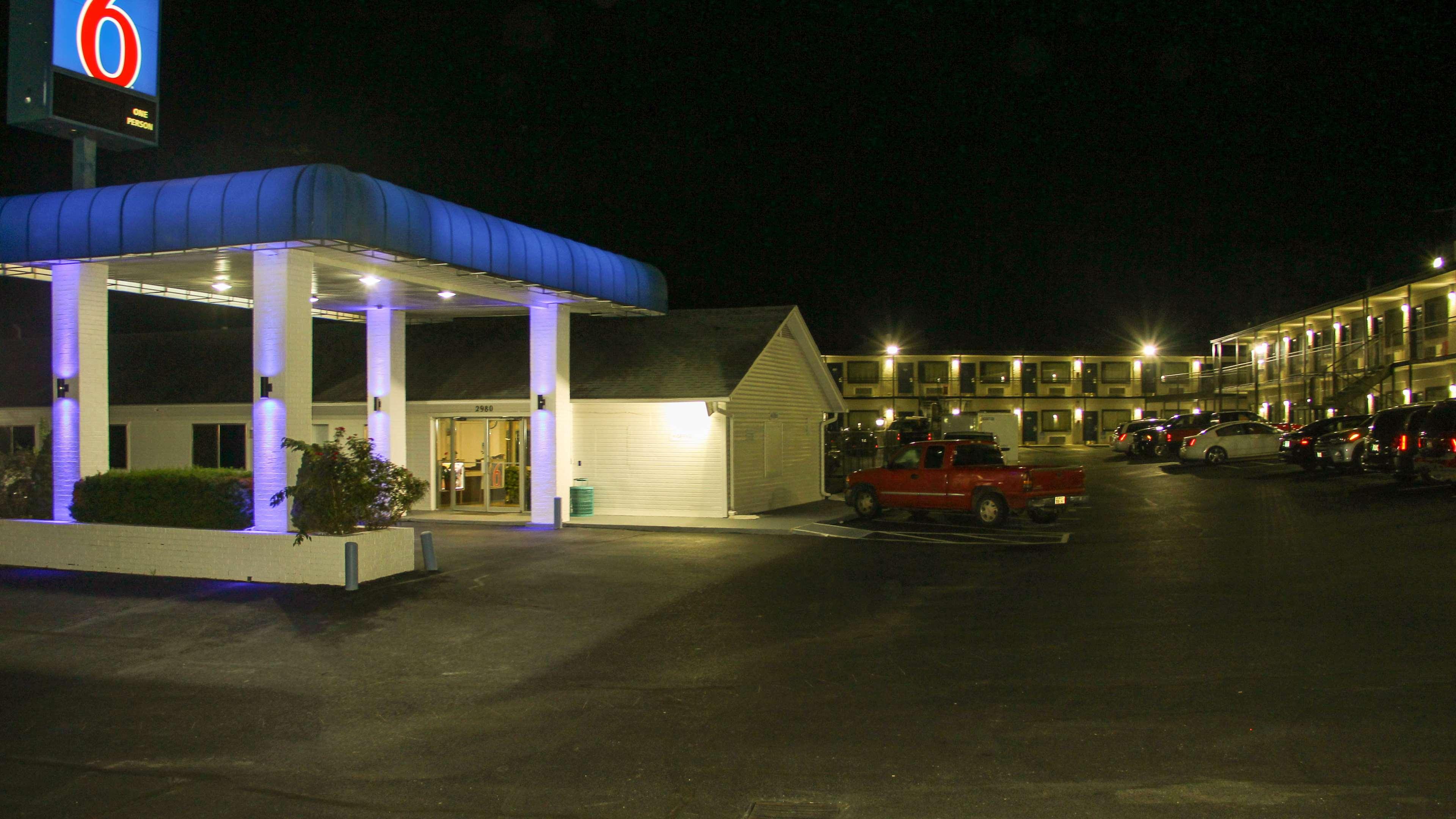 Motel 6 Fayetteville, AR — photo 4