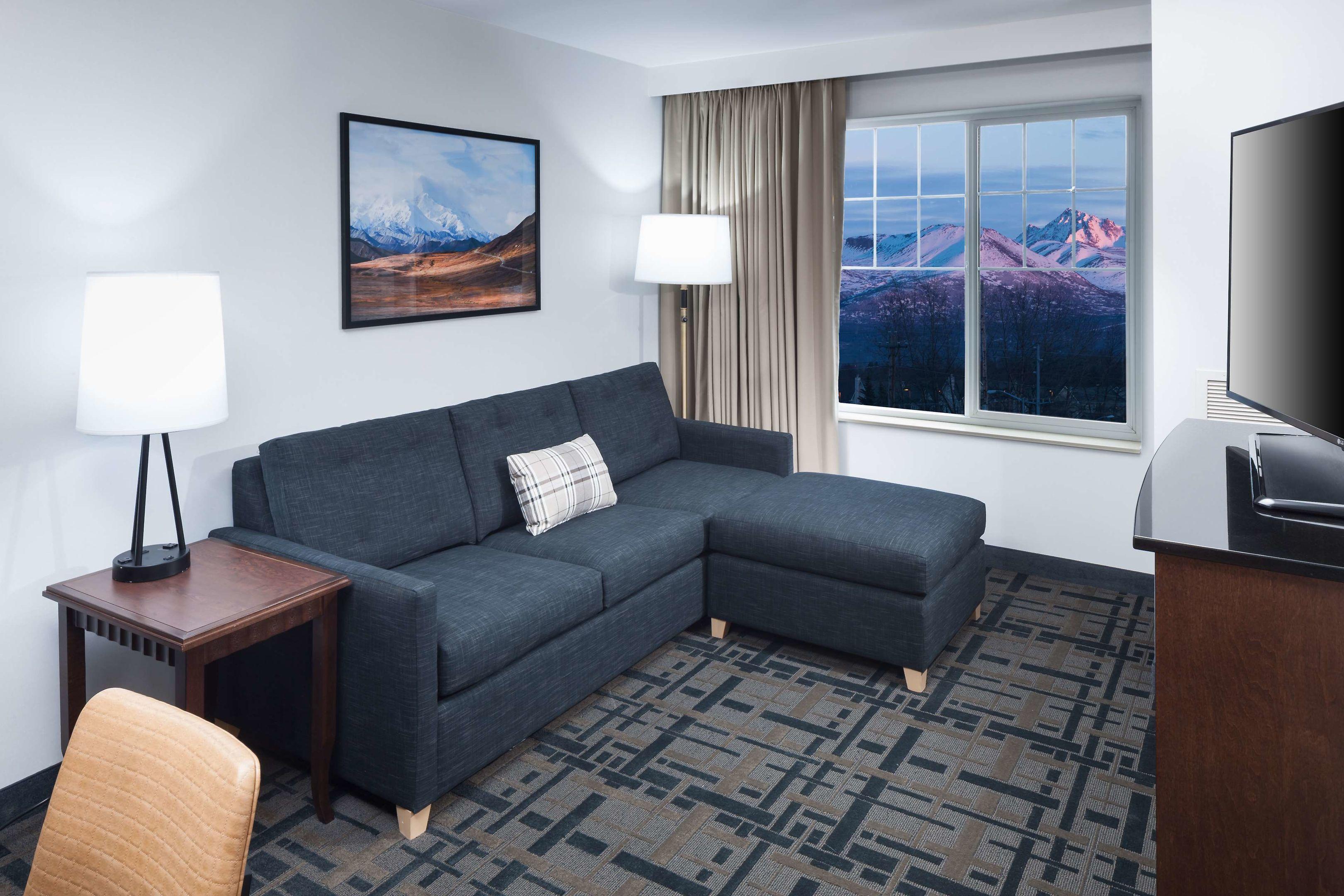 Embassy Suites Anchorage — photo 4