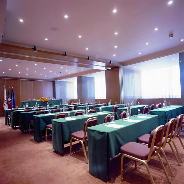 Ramada by Windham Lisbon — photo 4