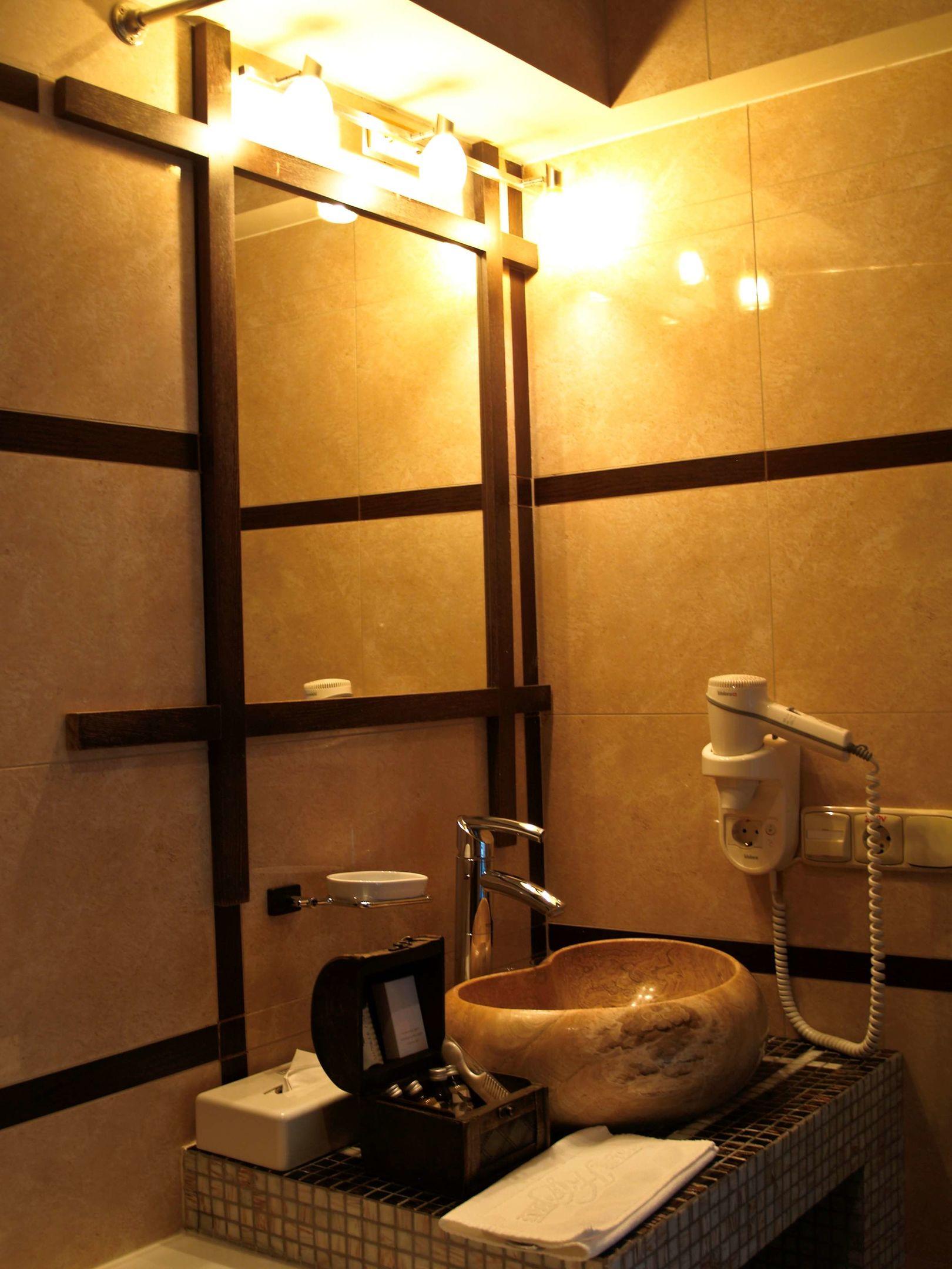 Tsunami Spa — photo 4