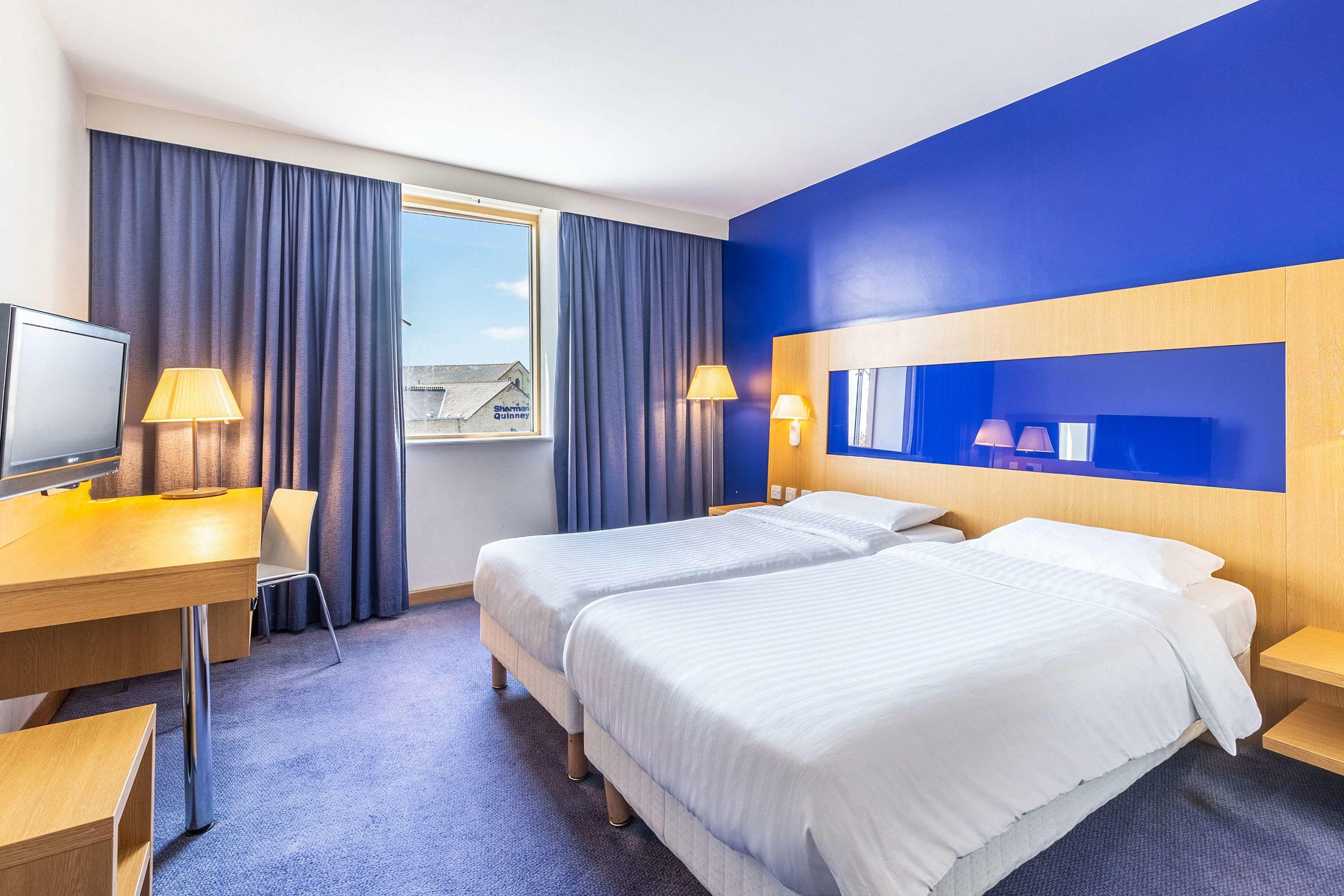 Park Inn by Radisson Peterborough Hotel — photo 5