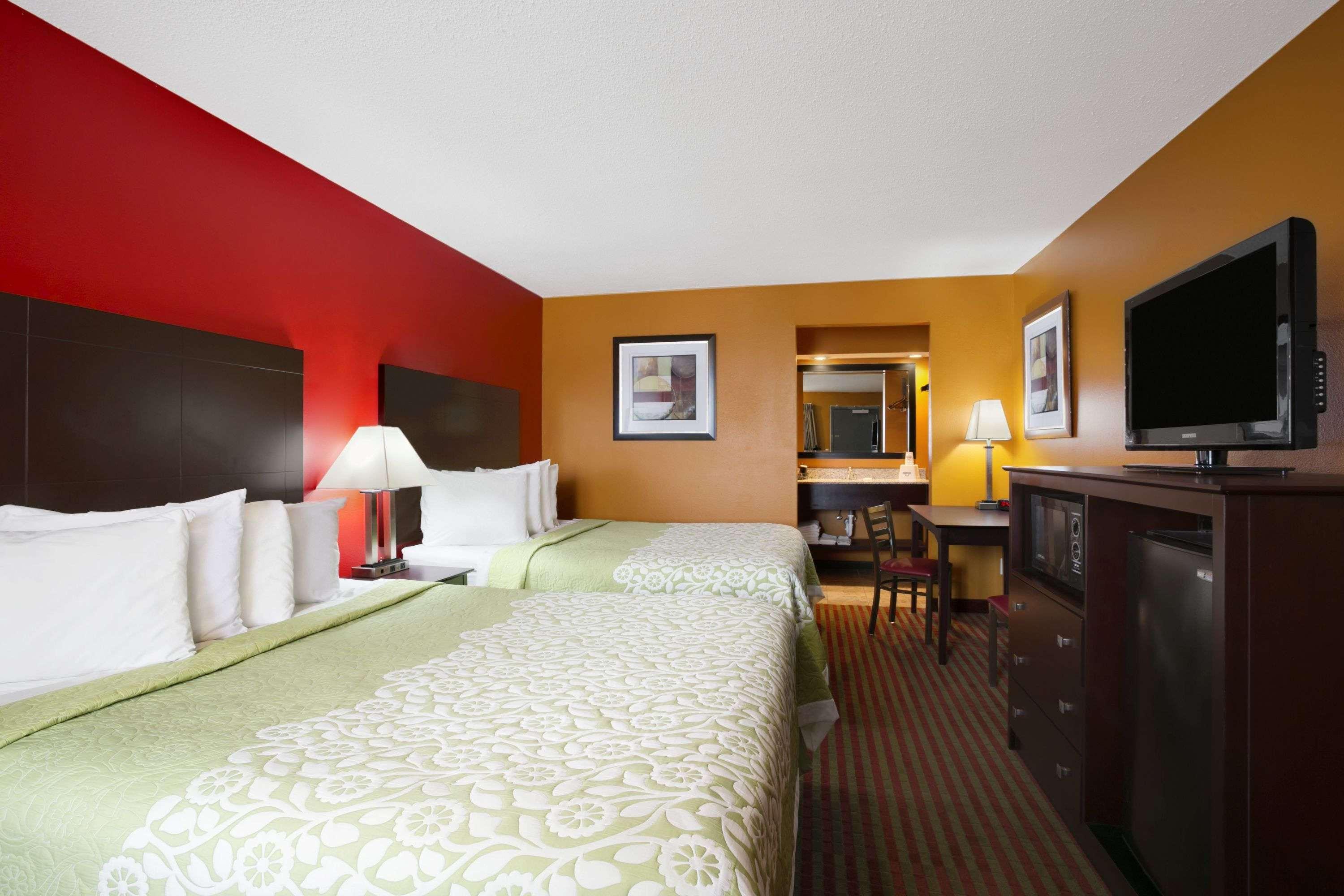 Days Inn Liberty/NE Kansas City — photo 4