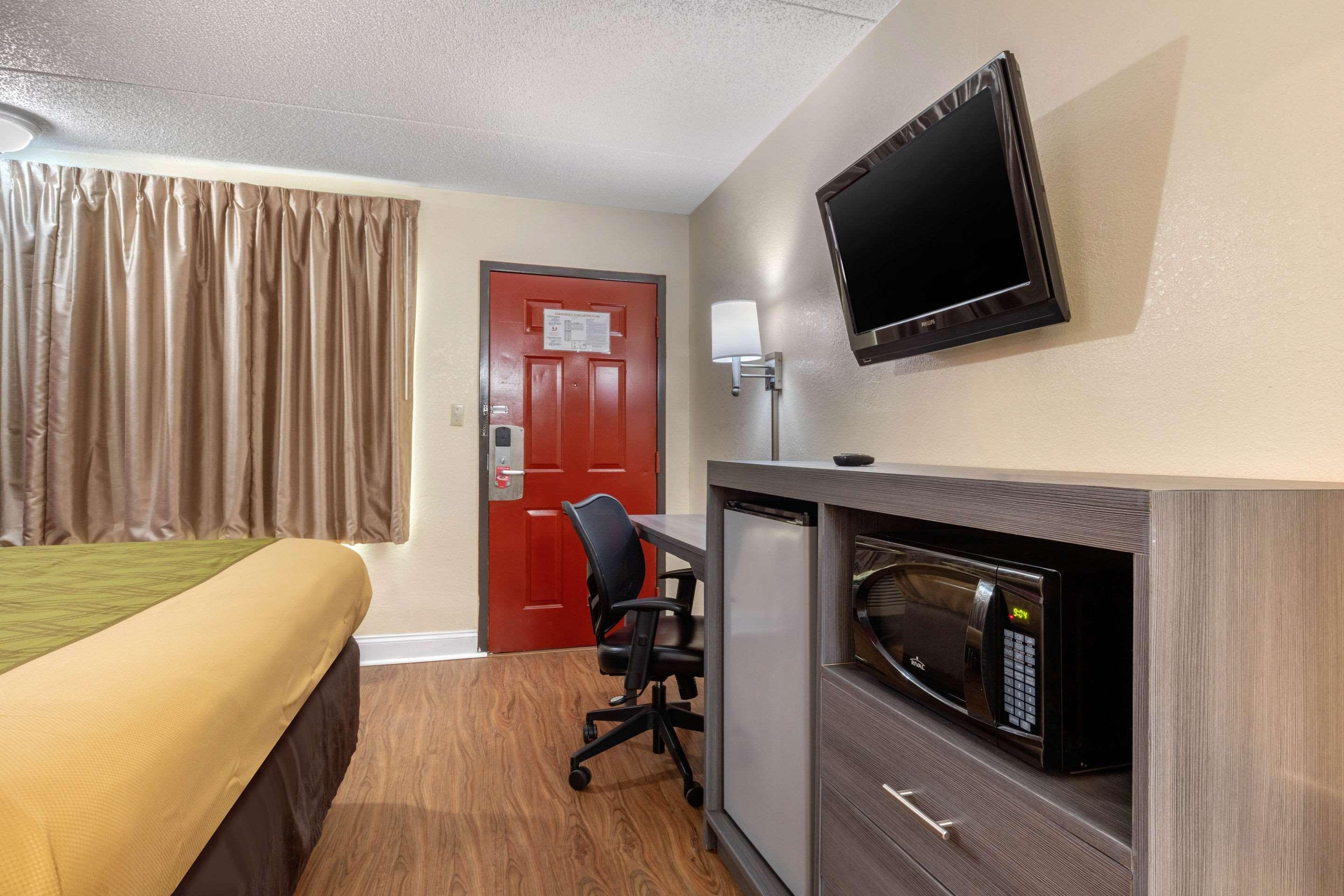 Econo Lodge — photo 3