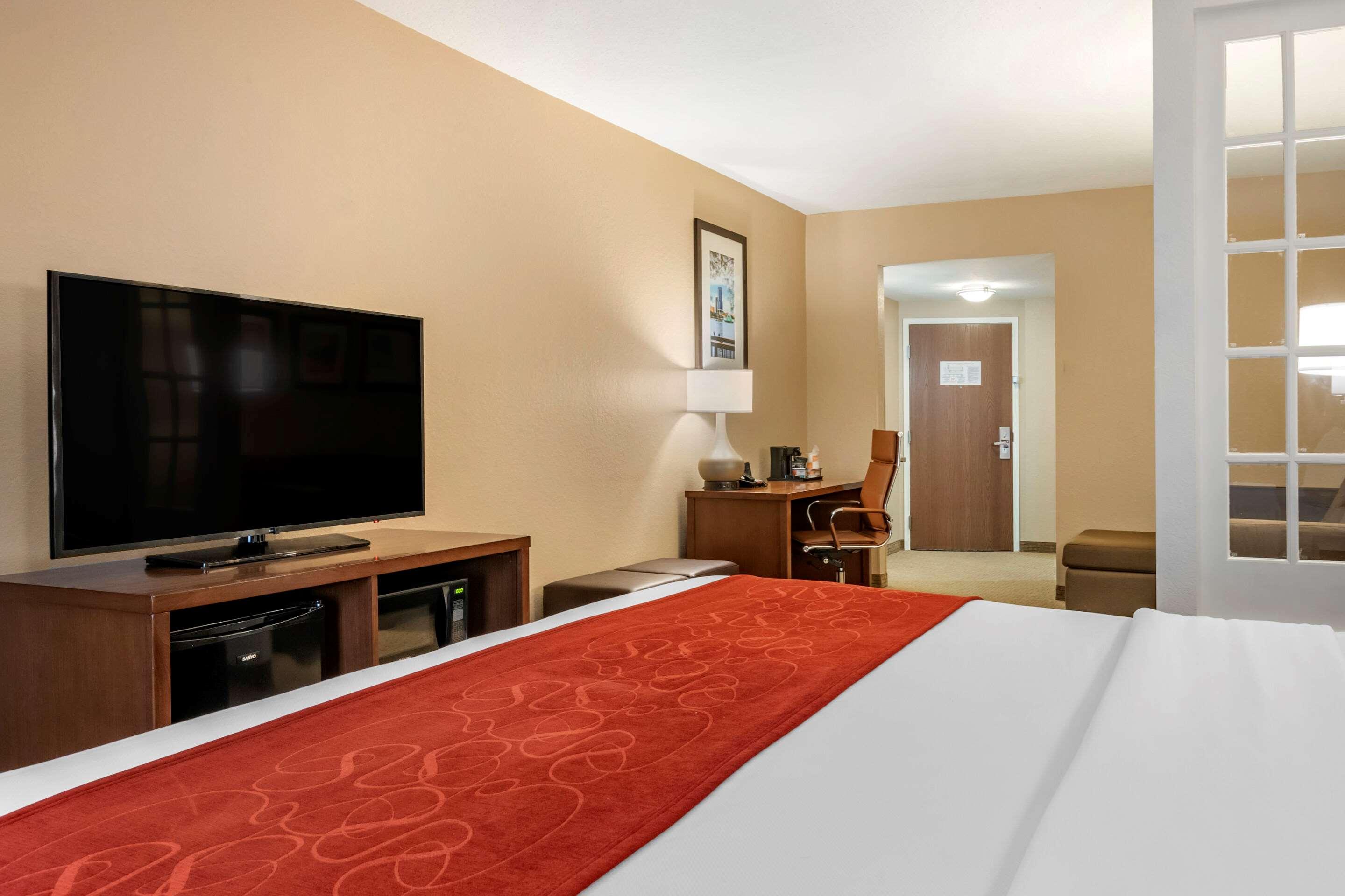 Comfort Suites Orlando Airport — photo 5