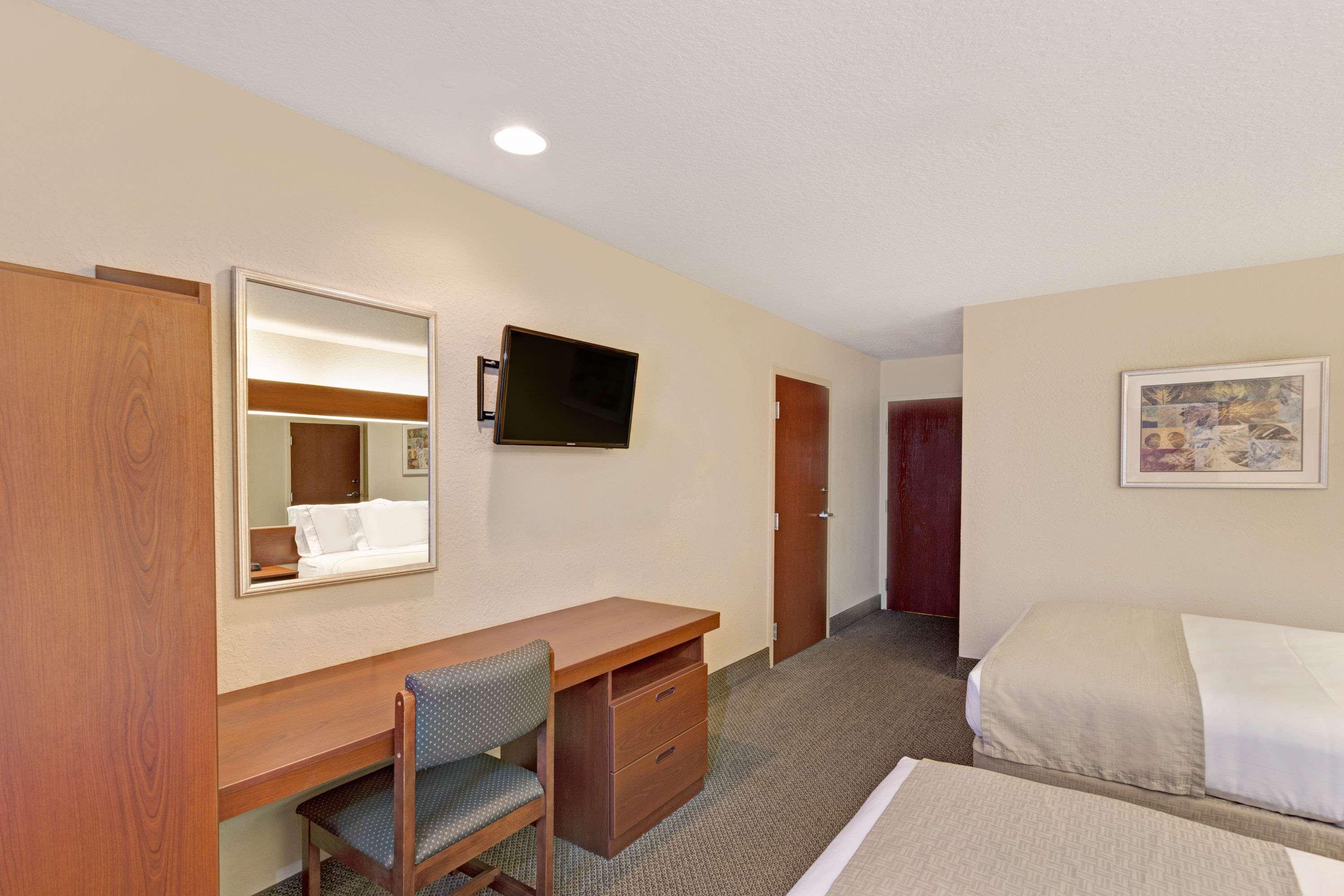 Microtel Inn & Suites by Wyndham Jasper — photo 4