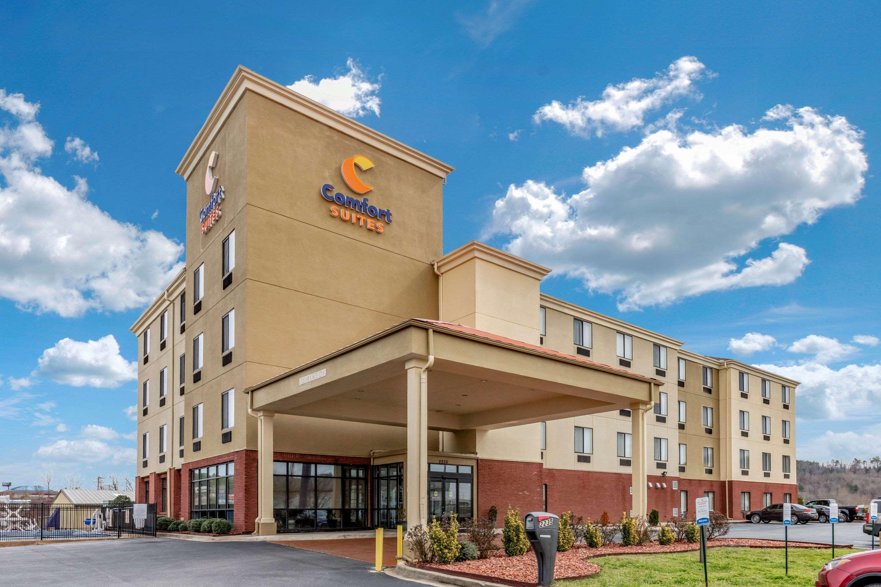 Comfort Suites Pelham Hoover I-65 — photo 3