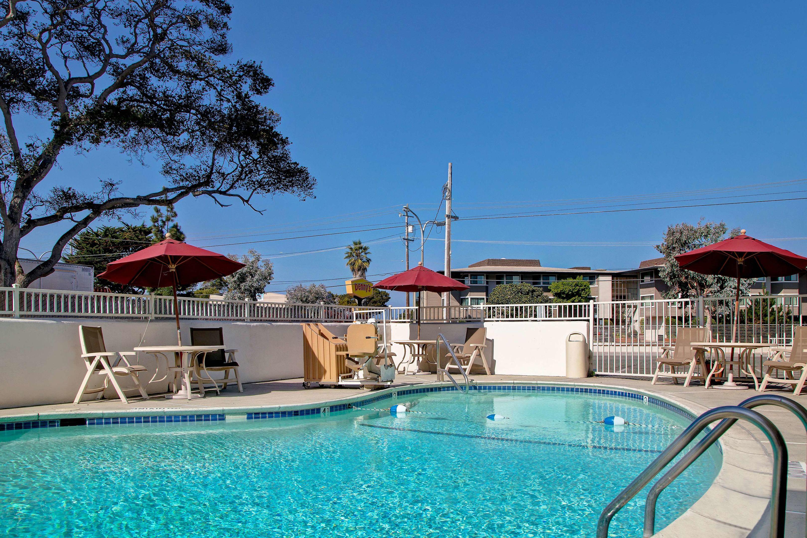 Motel 6 Monterey — photo 5