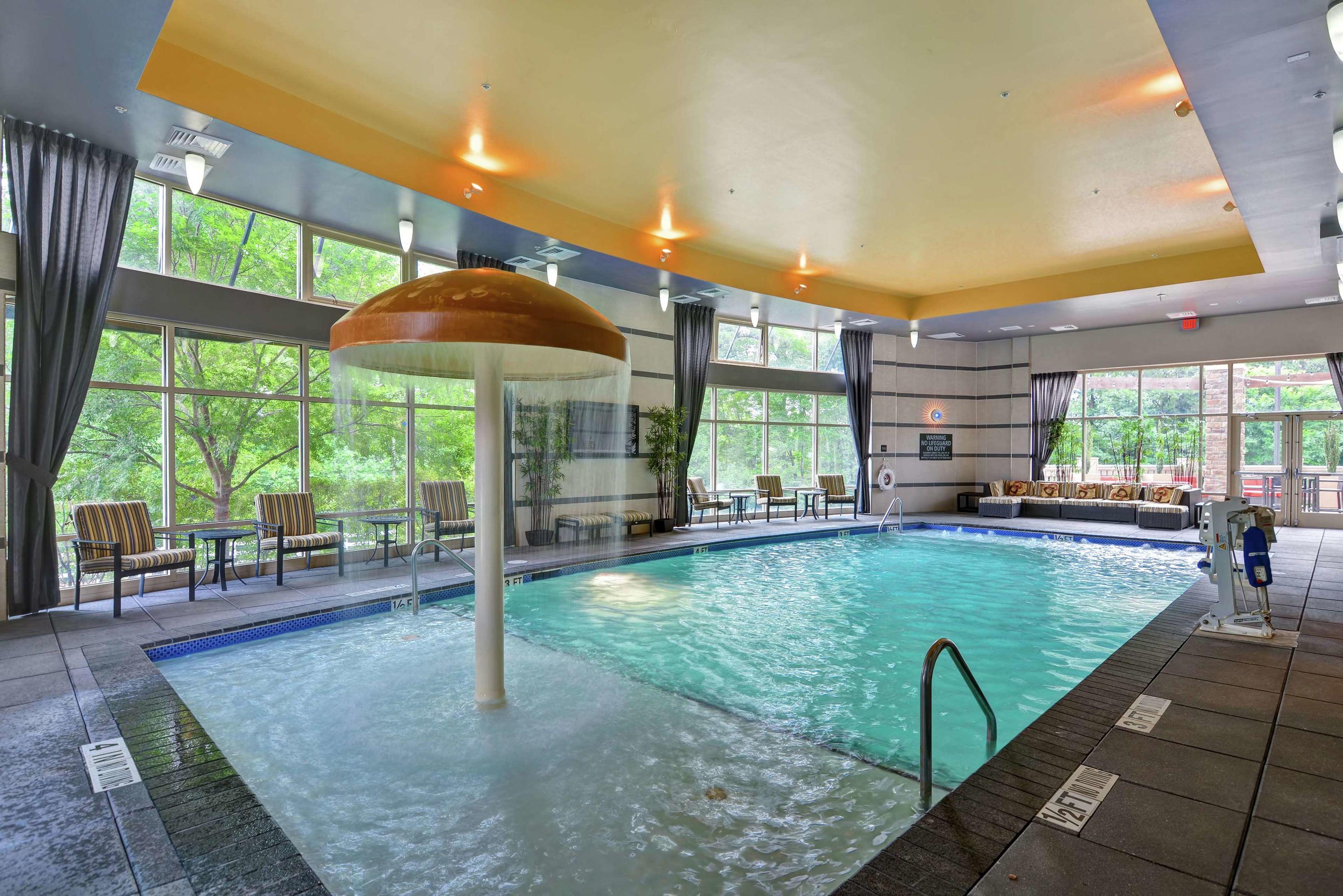 Hampton Inn & Suites Raleigh/Crabtree Valley — photo 3