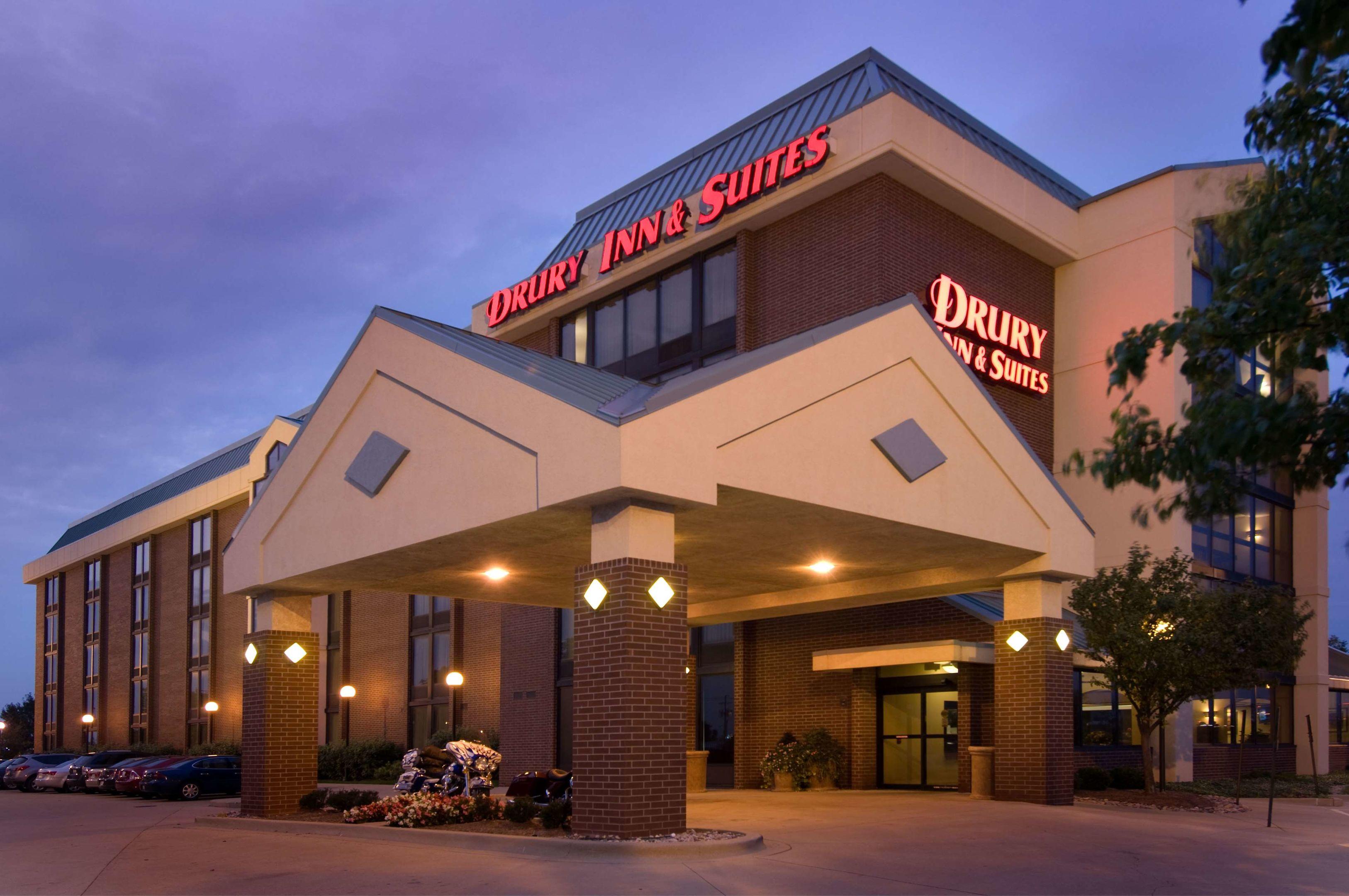 Drury Inn & Suites Champaign