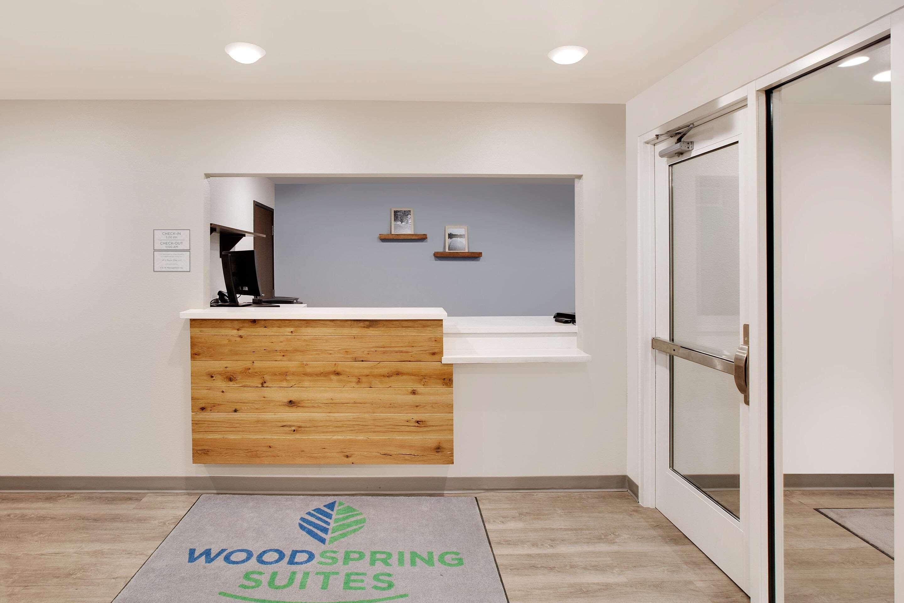 WoodSpring Suites Nashville North — photo 5