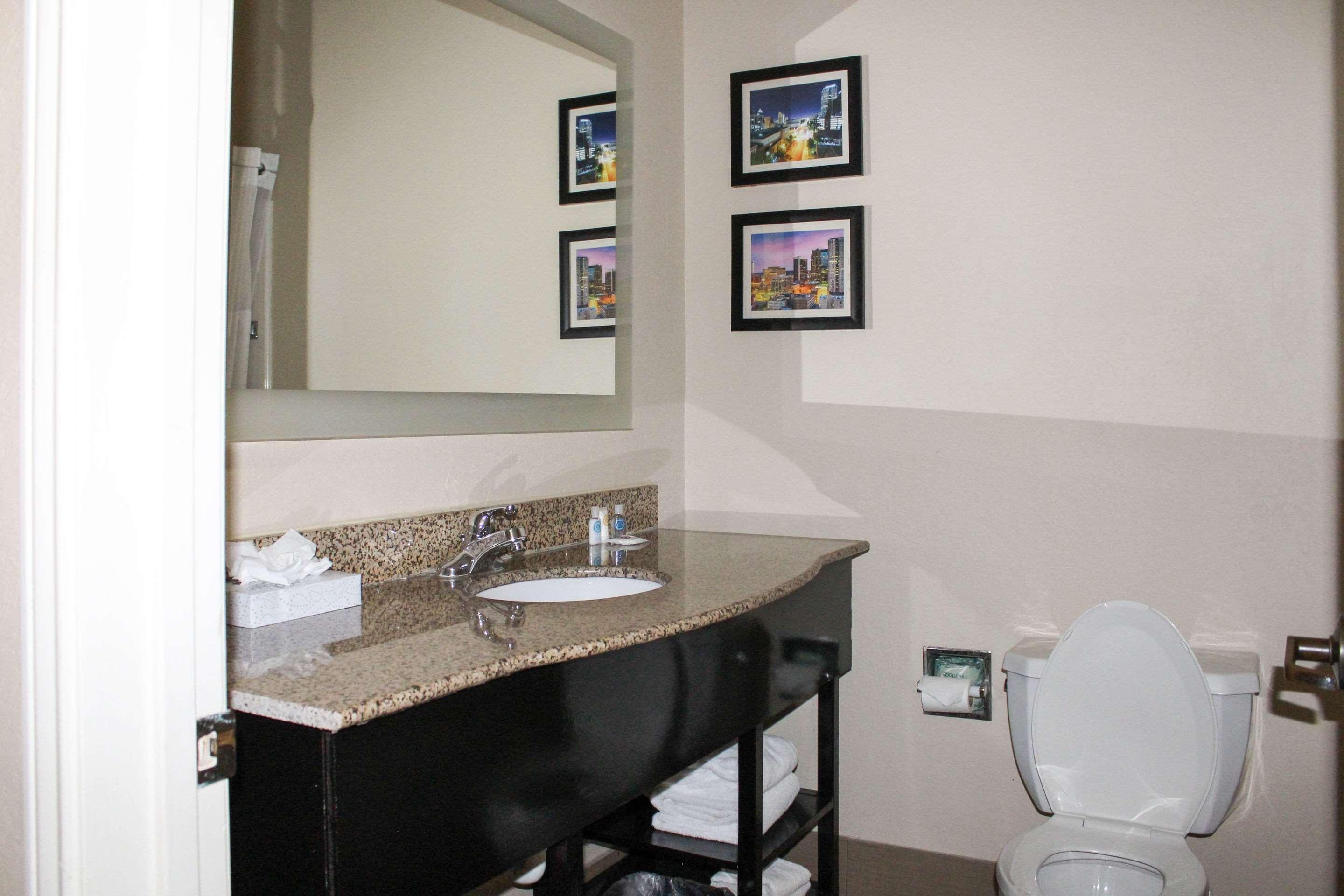 Comfort Inn — photo 5
