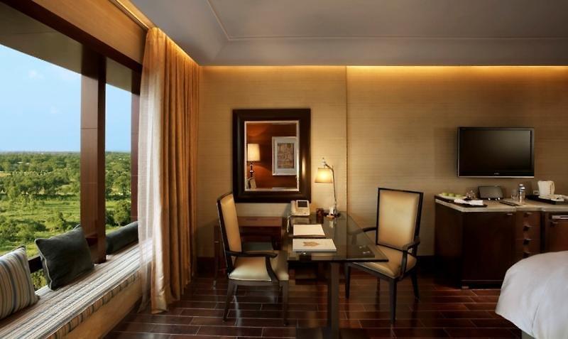 The Leela Ambience Gurgaon Hotel & Residences — photo 5