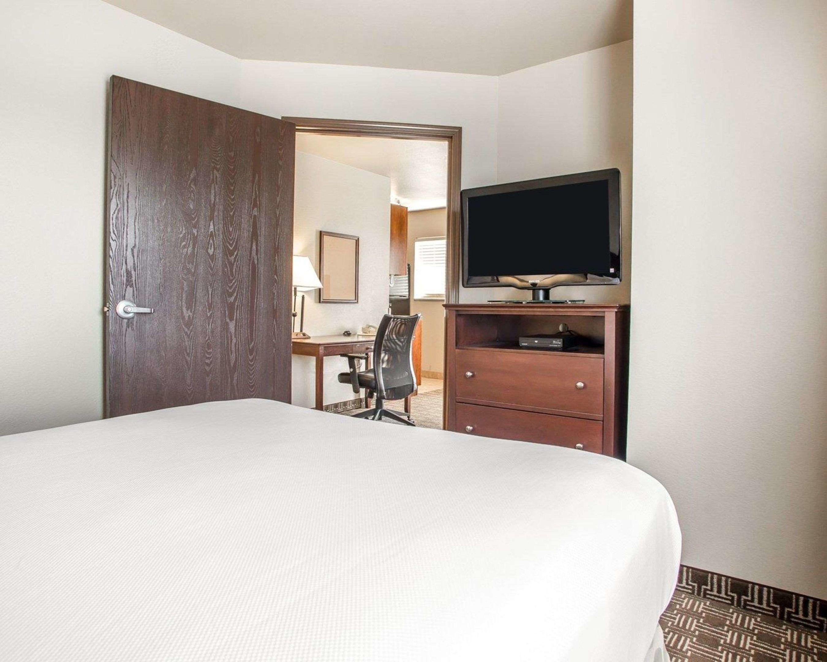 MainStay Suites St. Robert - Fort Leonard Wood — photo 4