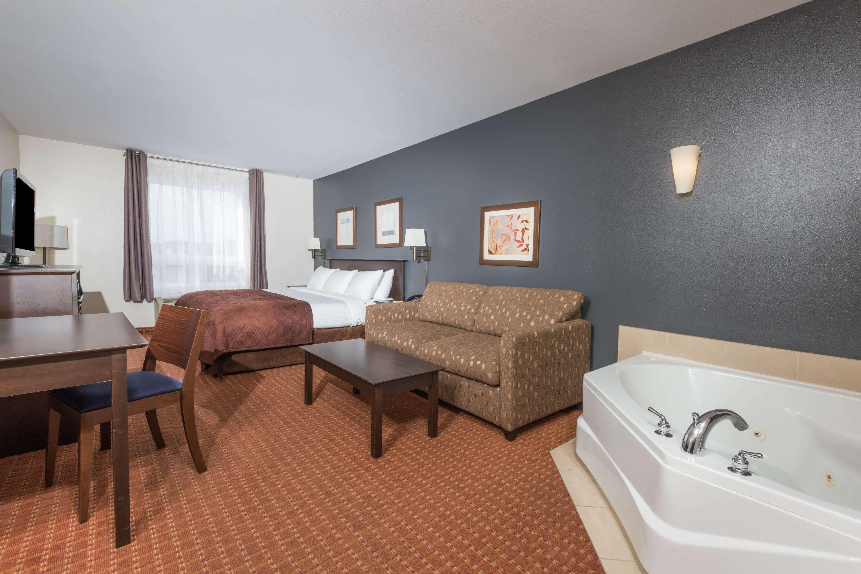 Super 8 by Wyndham Quebec City — photo 4