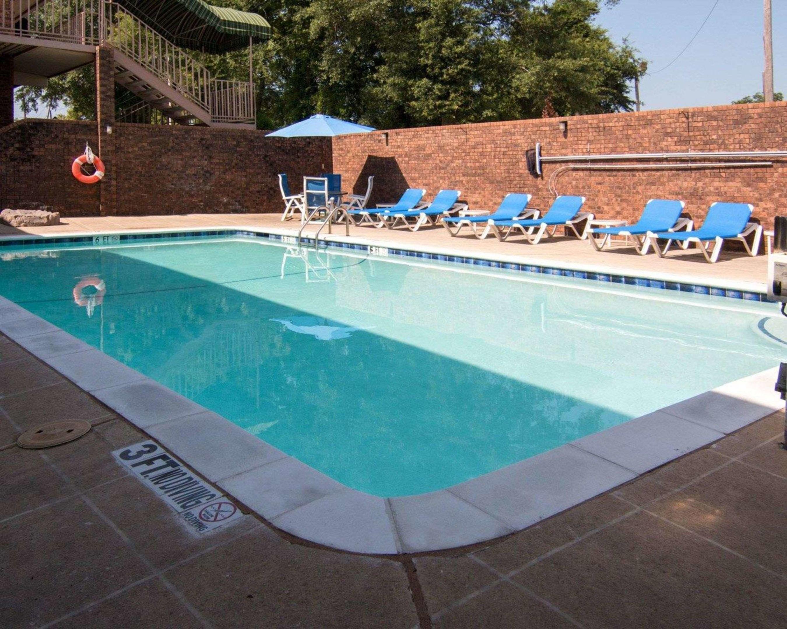 Quality Inn Magnolia — photo 5