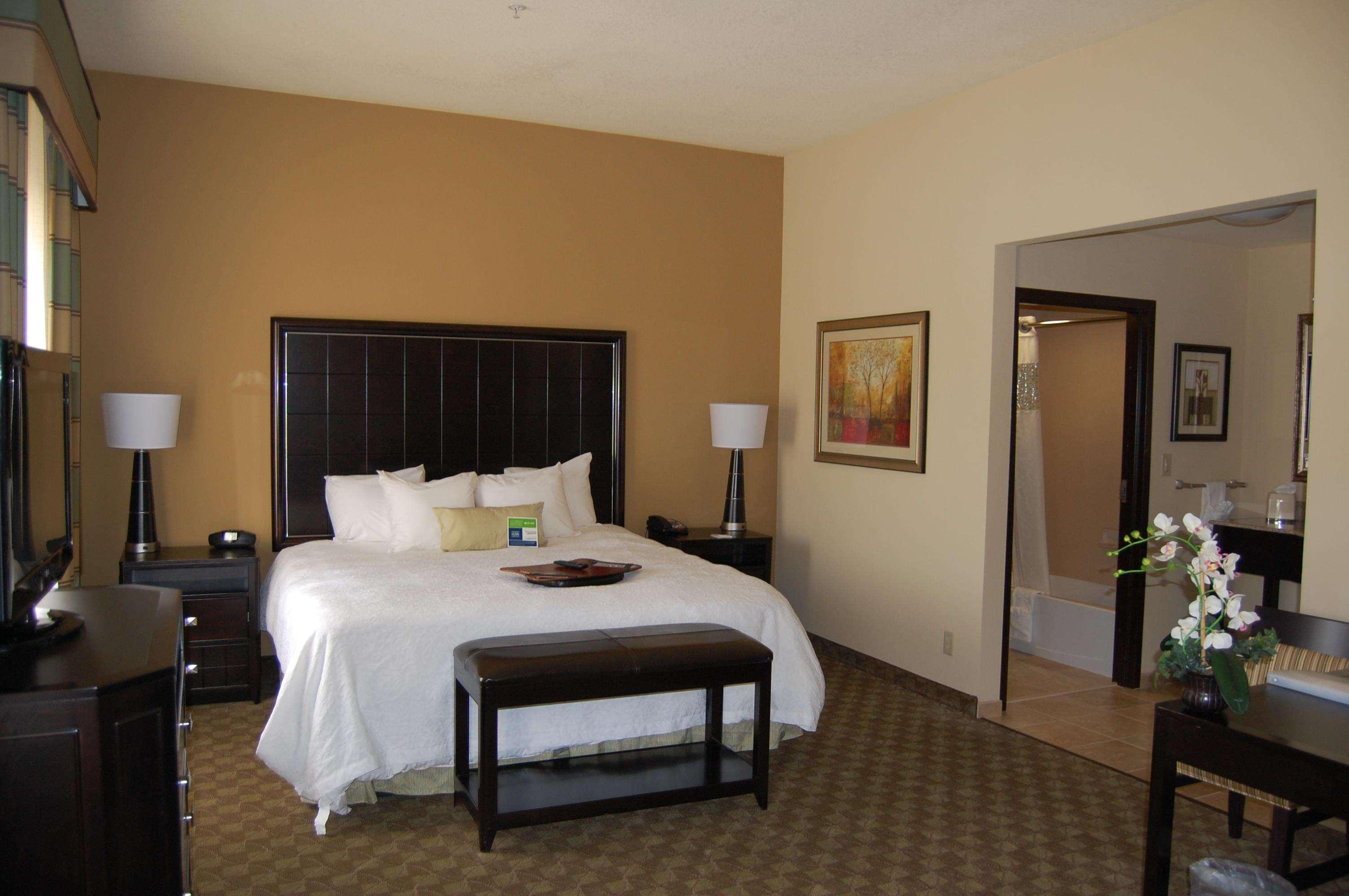 Hampton Inn & Suites McAlester — photo 4