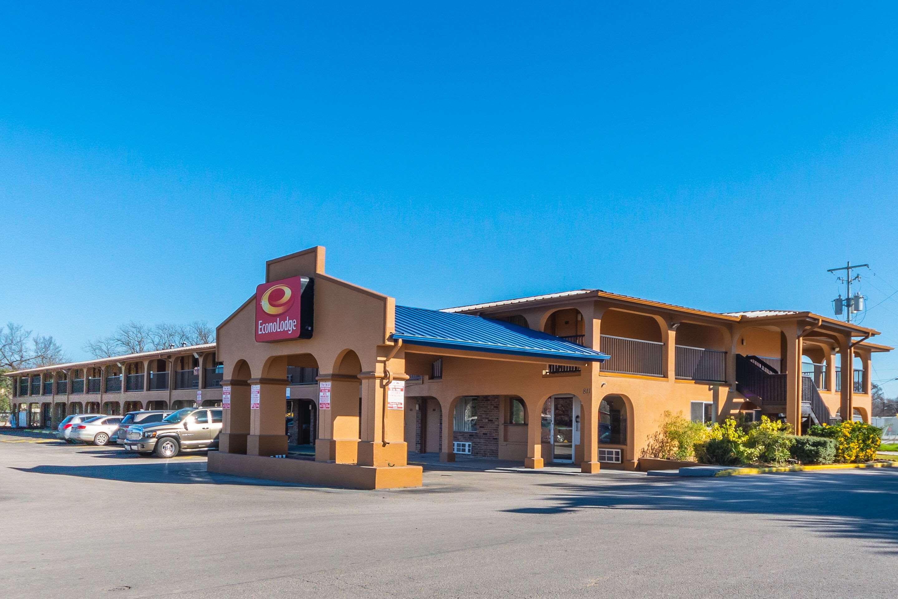 Econo Lodge Marcos — photo 3
