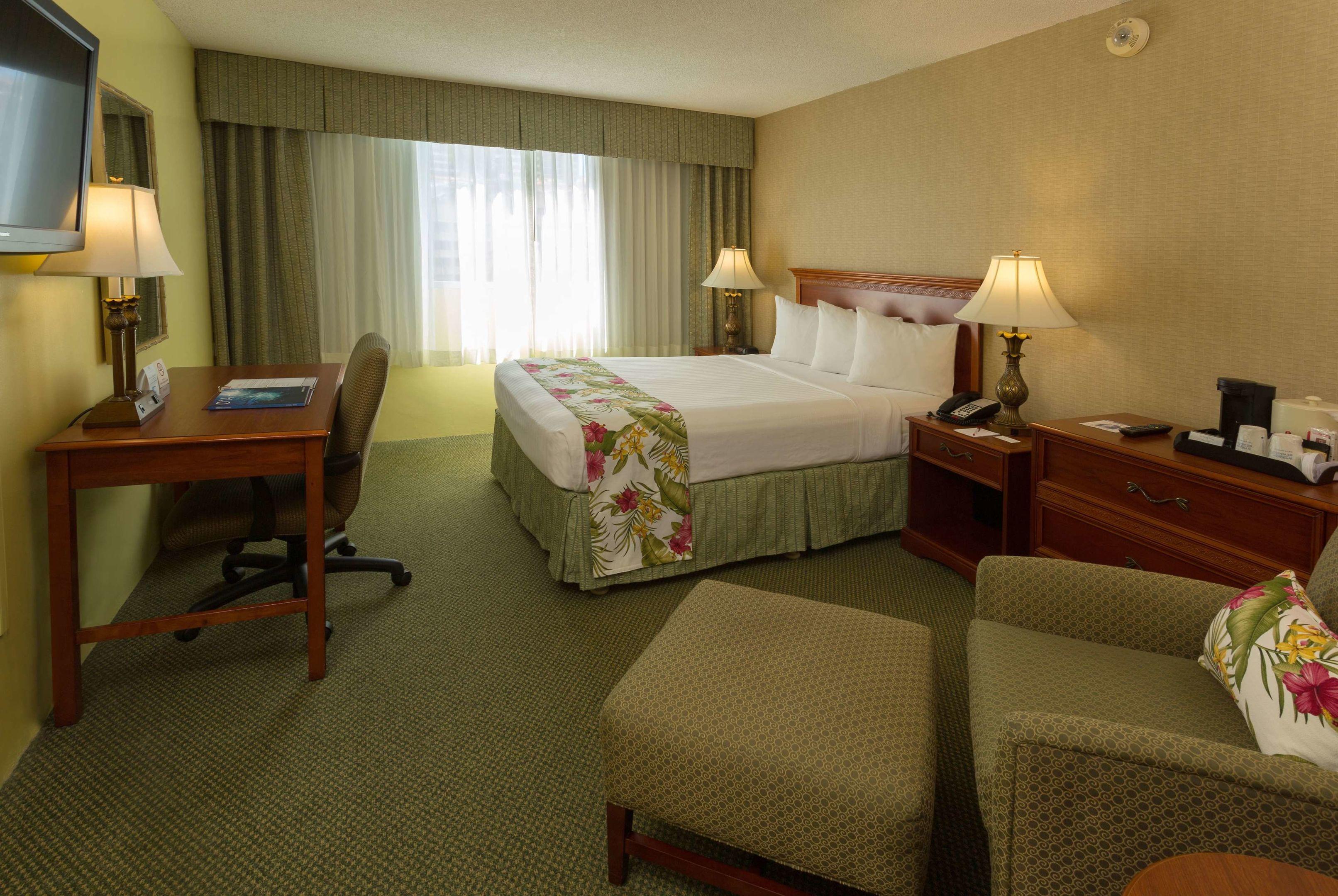 Ramada Plaza by Wyndham Waikiki — photo 5