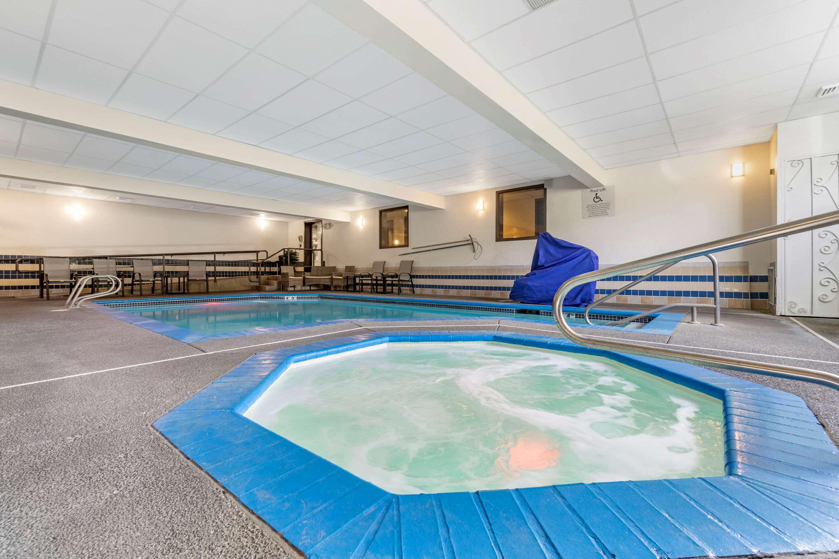 Comfort Inn & Suites Pacific - Auburn — photo 4
