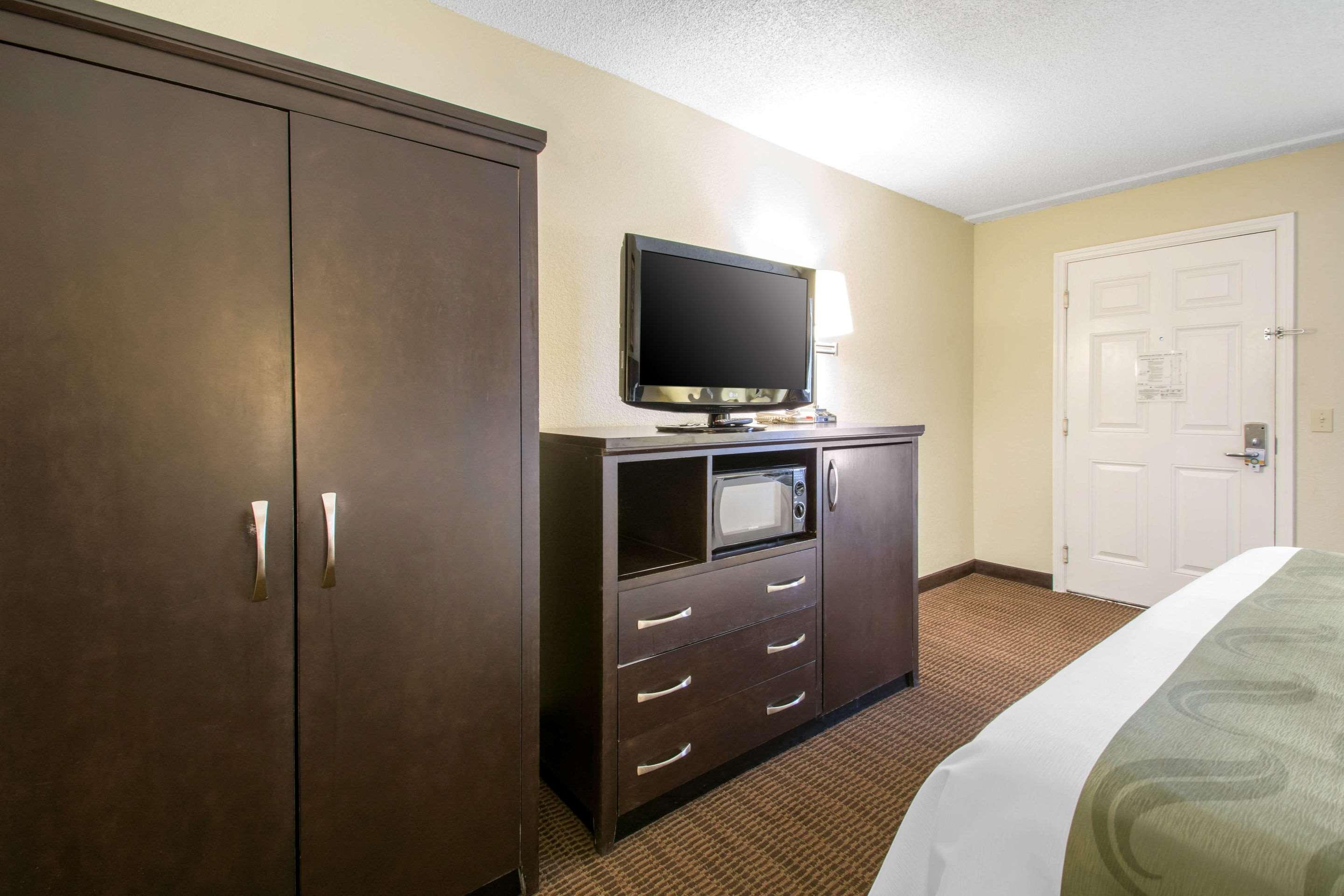 Quality Inn Daytona Speedway — photo 4