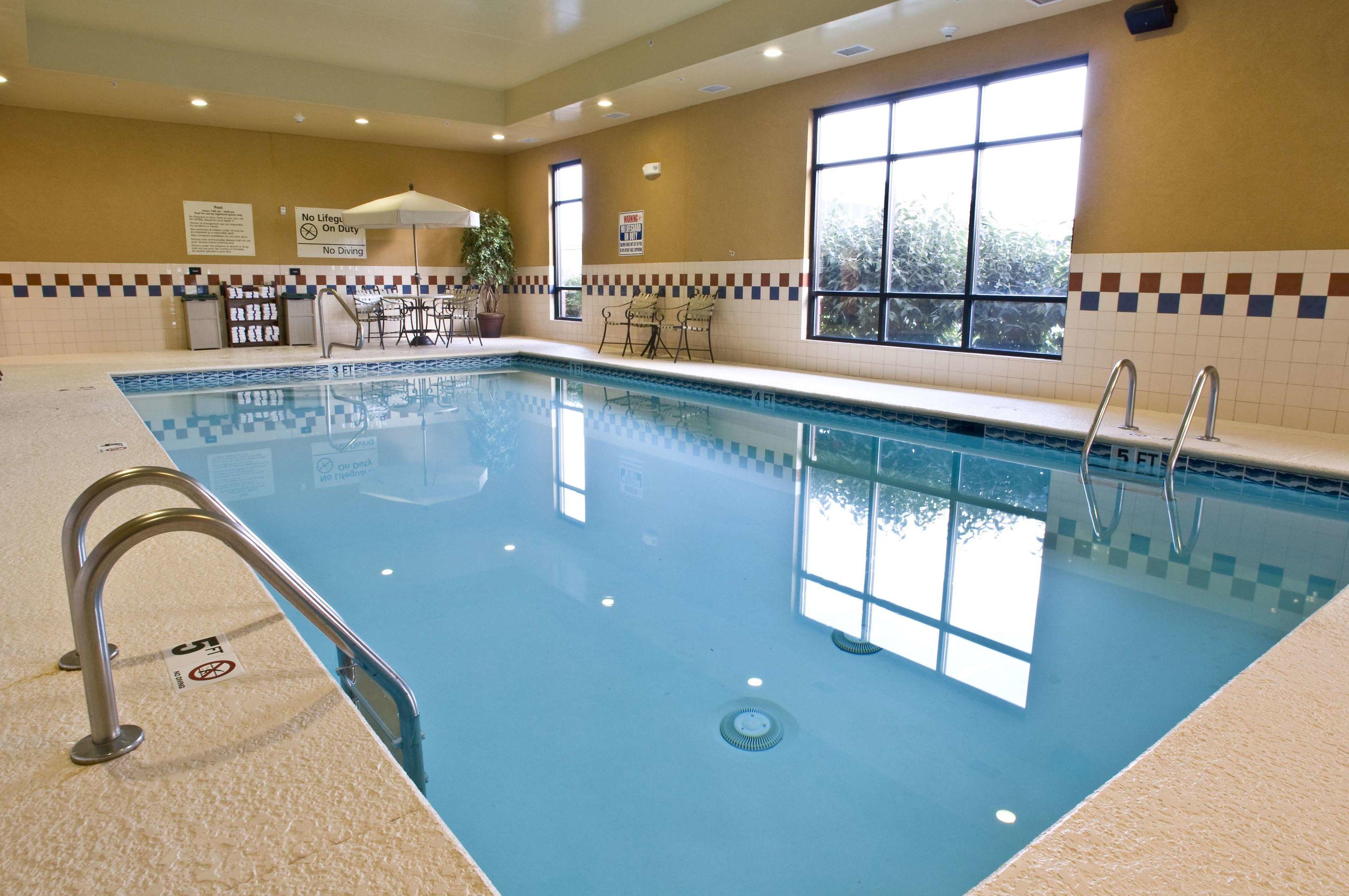 Hampton Inn & Suites Cincinnati Union Centre — photo 5