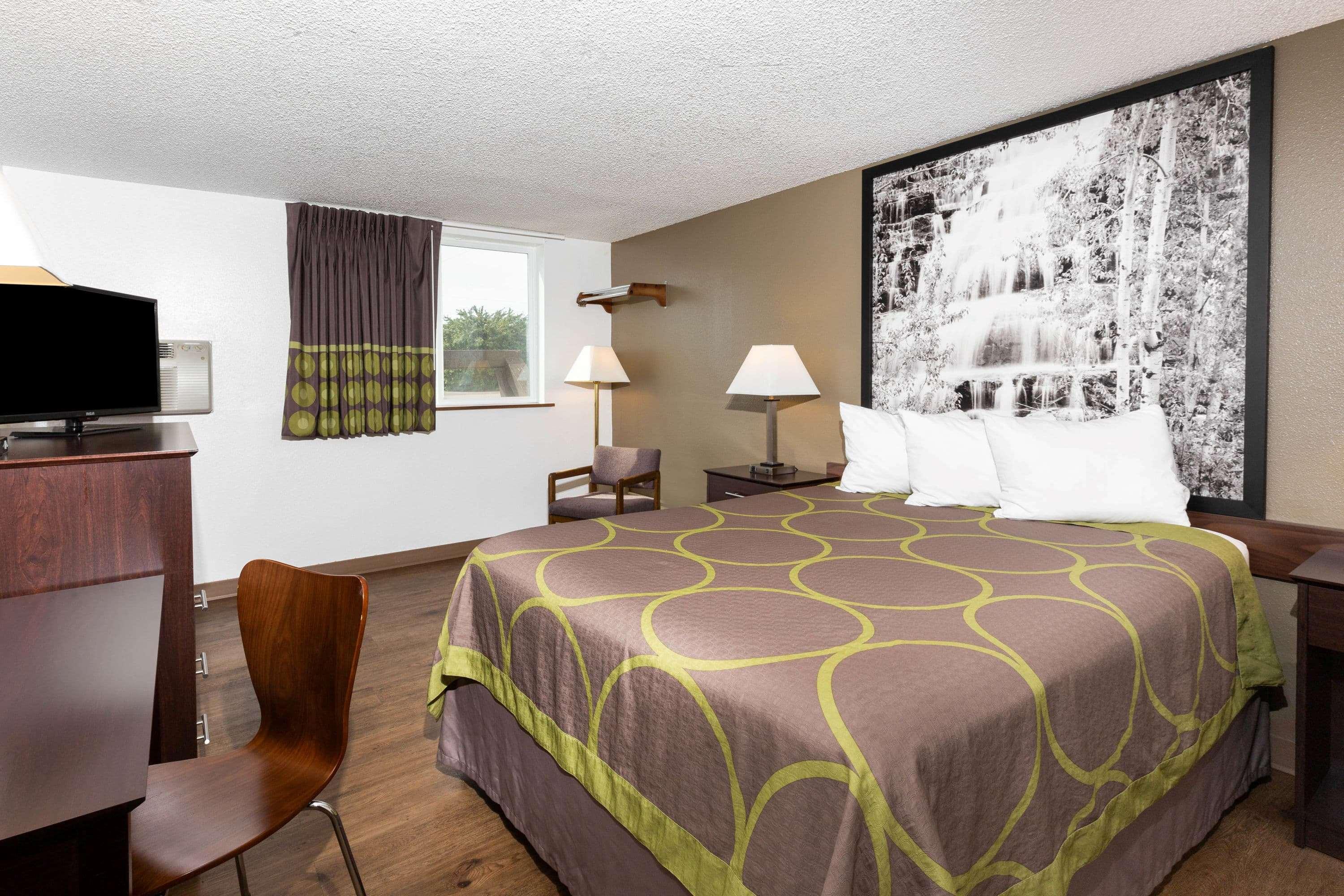 Super 8 by Wyndham Missoula/Brooks Street — photo 5