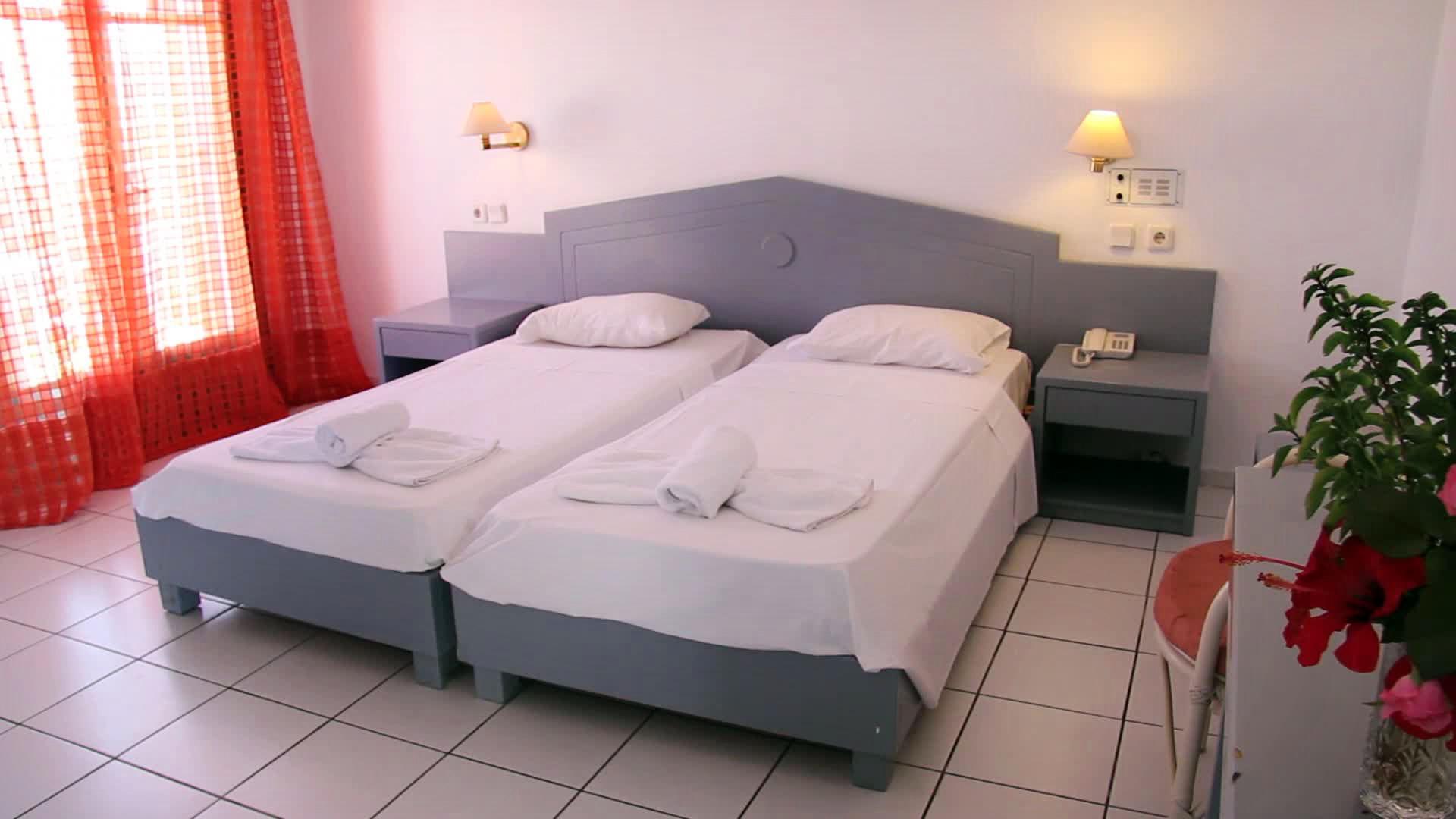 Kalia Beach Hotel — photo 4