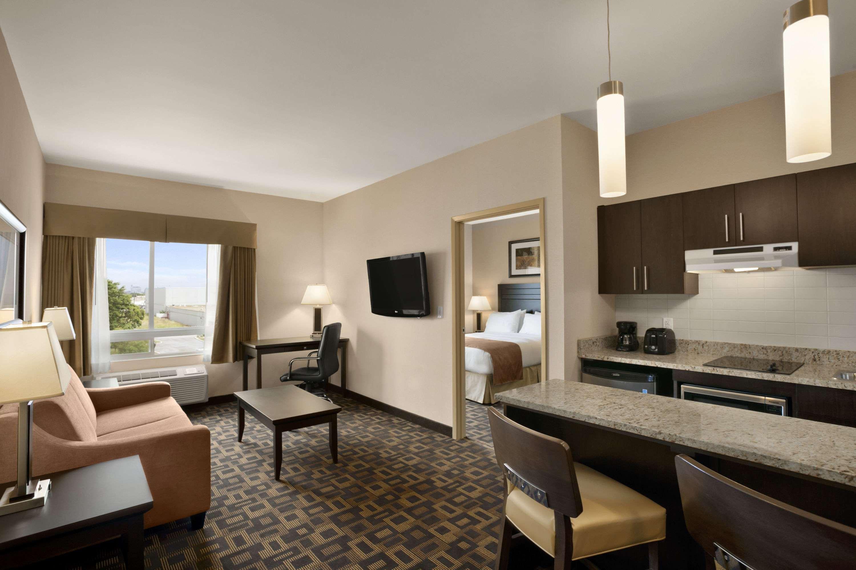 Days Inn And Suites Winnipeg — photo 4