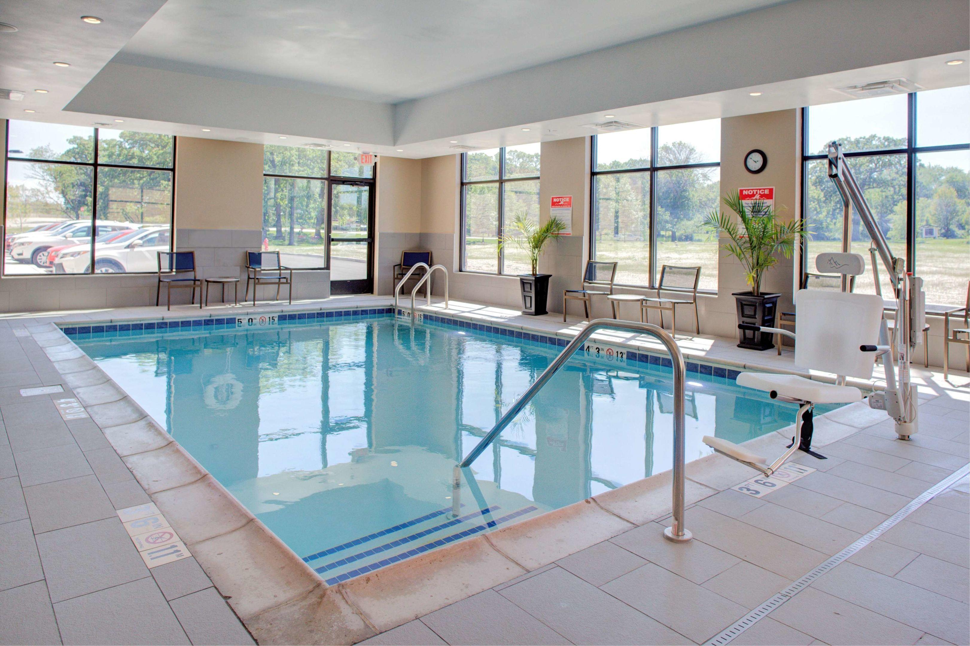 Hampton Inn And Suites Chicago-Burr Ridge — photo 4