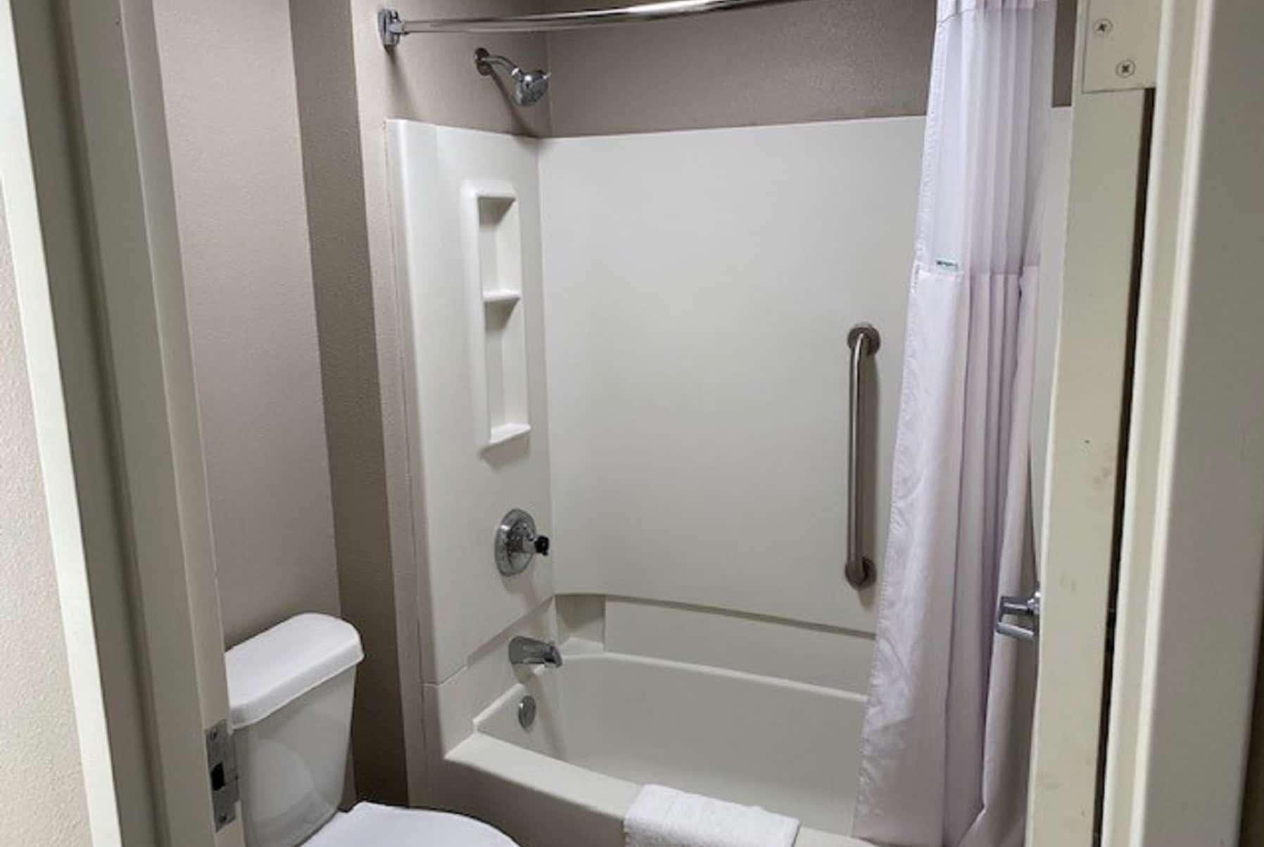 Baymont by Wyndham Topeka — photo 5