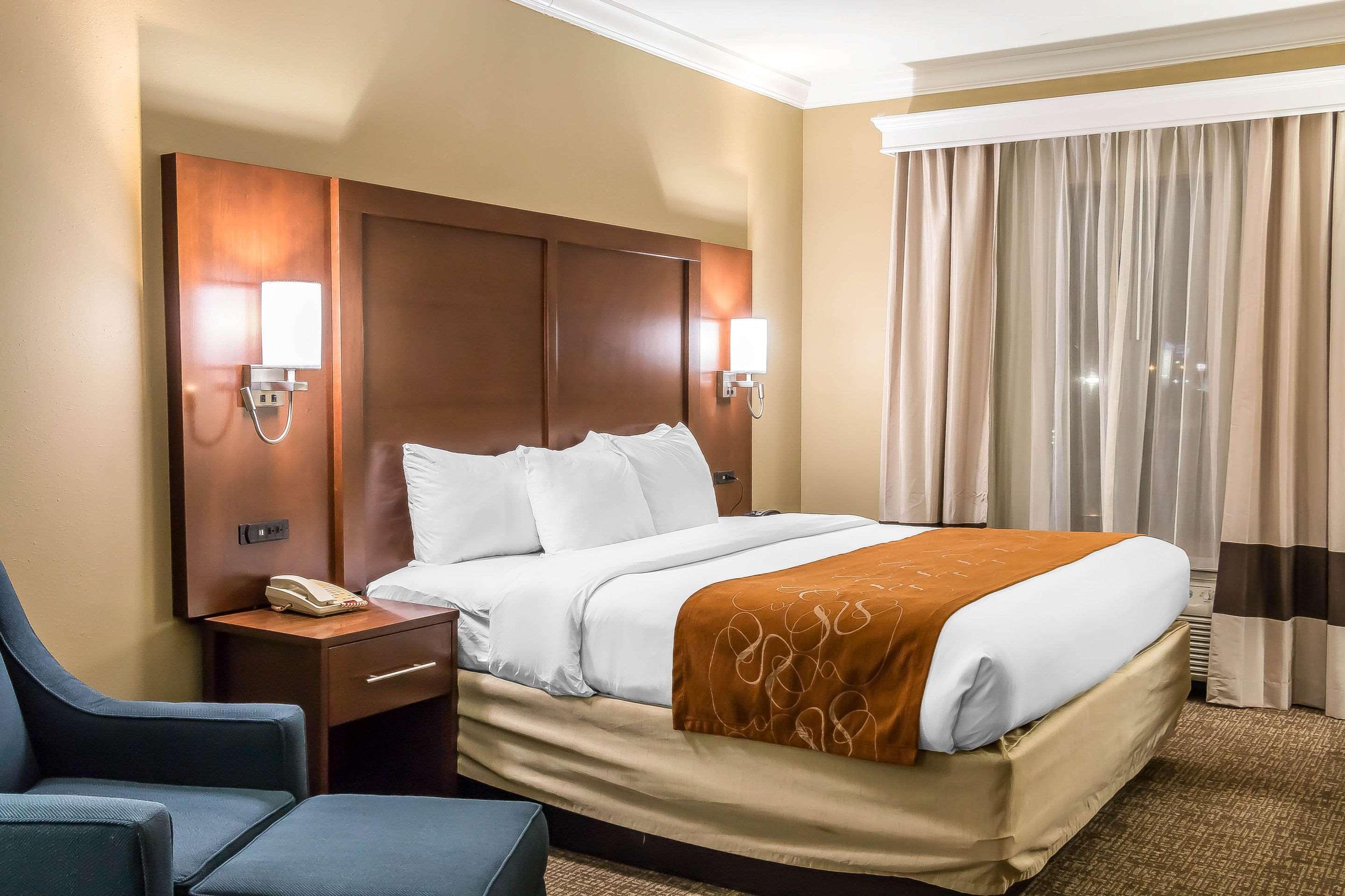 Comfort Suites Savannah North — photo 5